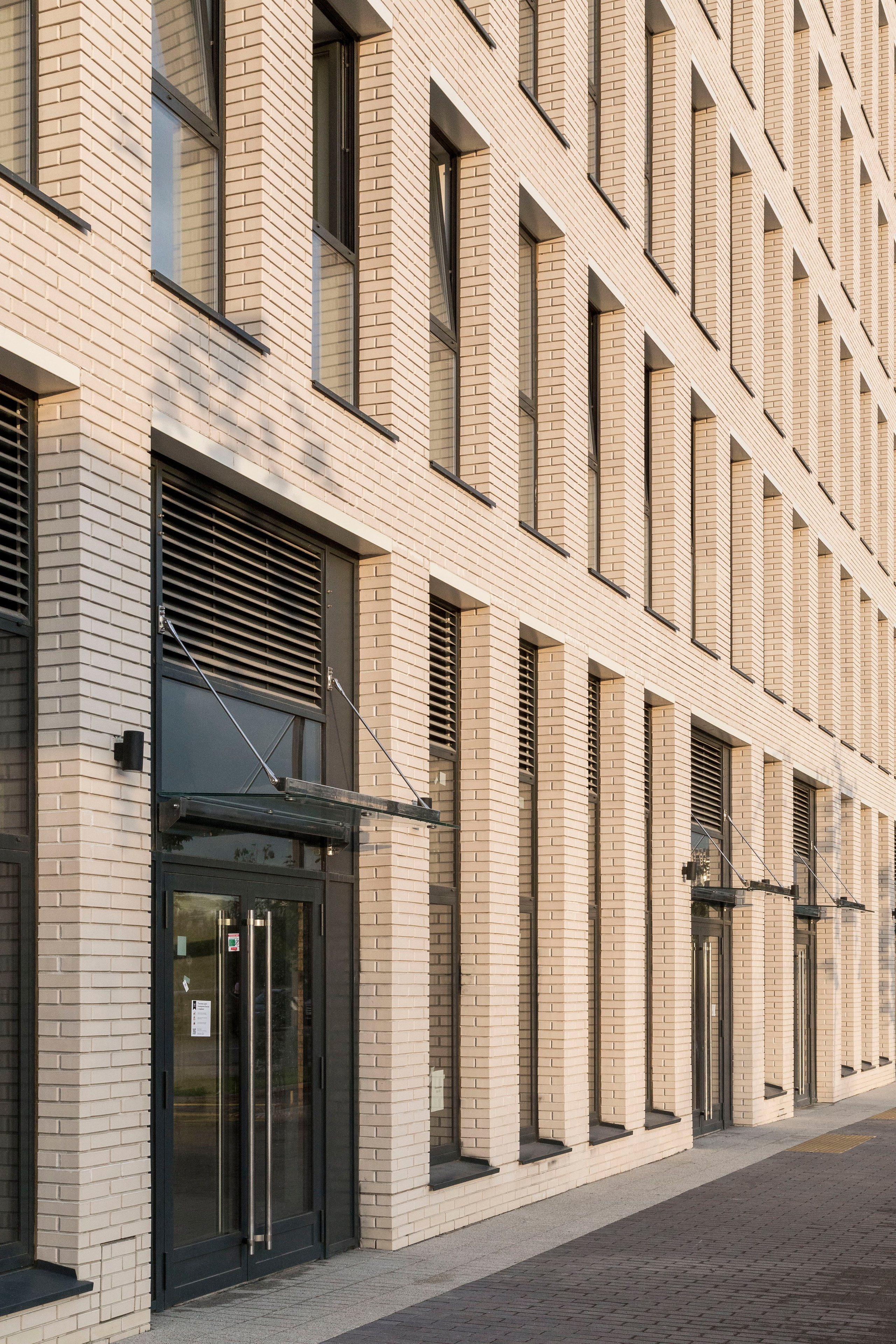 ЗИЛАРТ. Дом с золотой аркой. Проект фотографа Александра Высокина — «Фотоархитектоника»