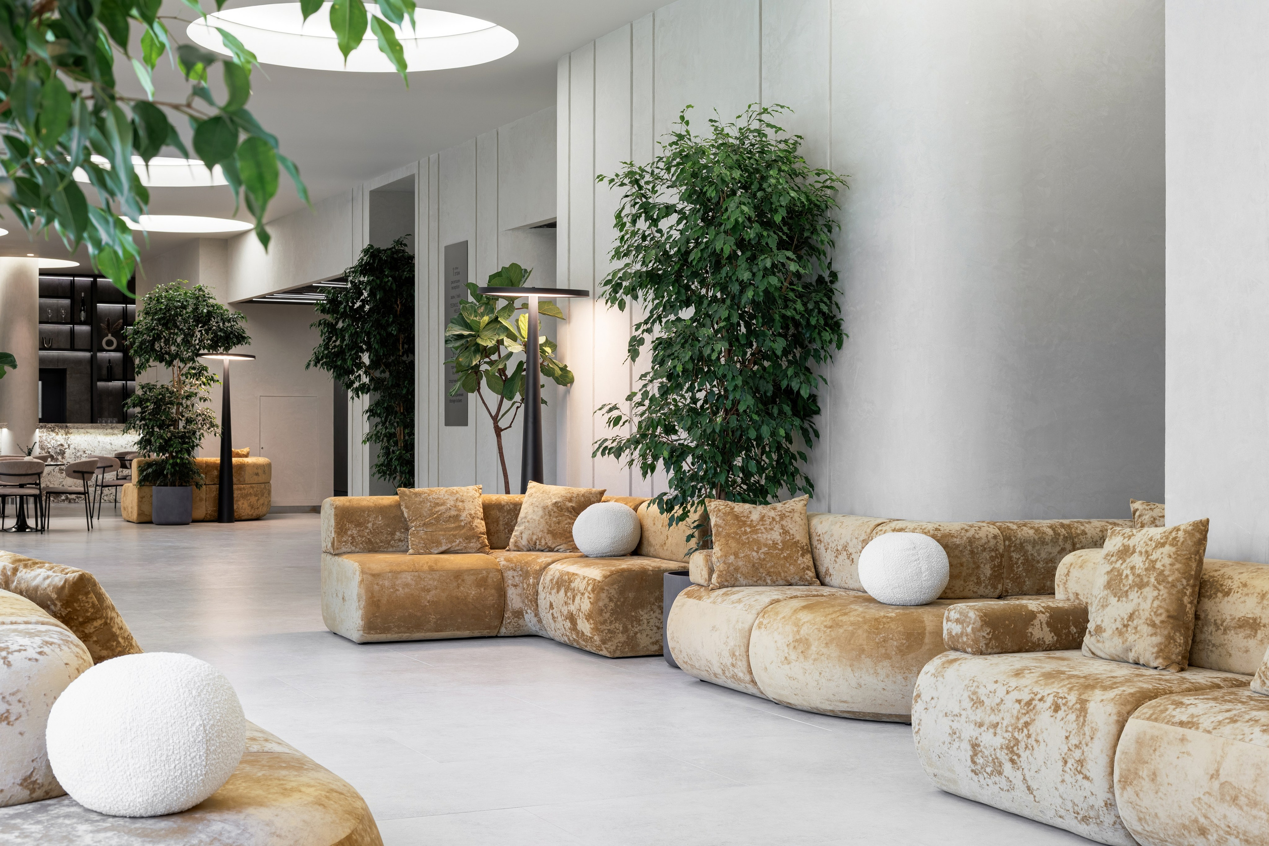 Лобби отеля Svet