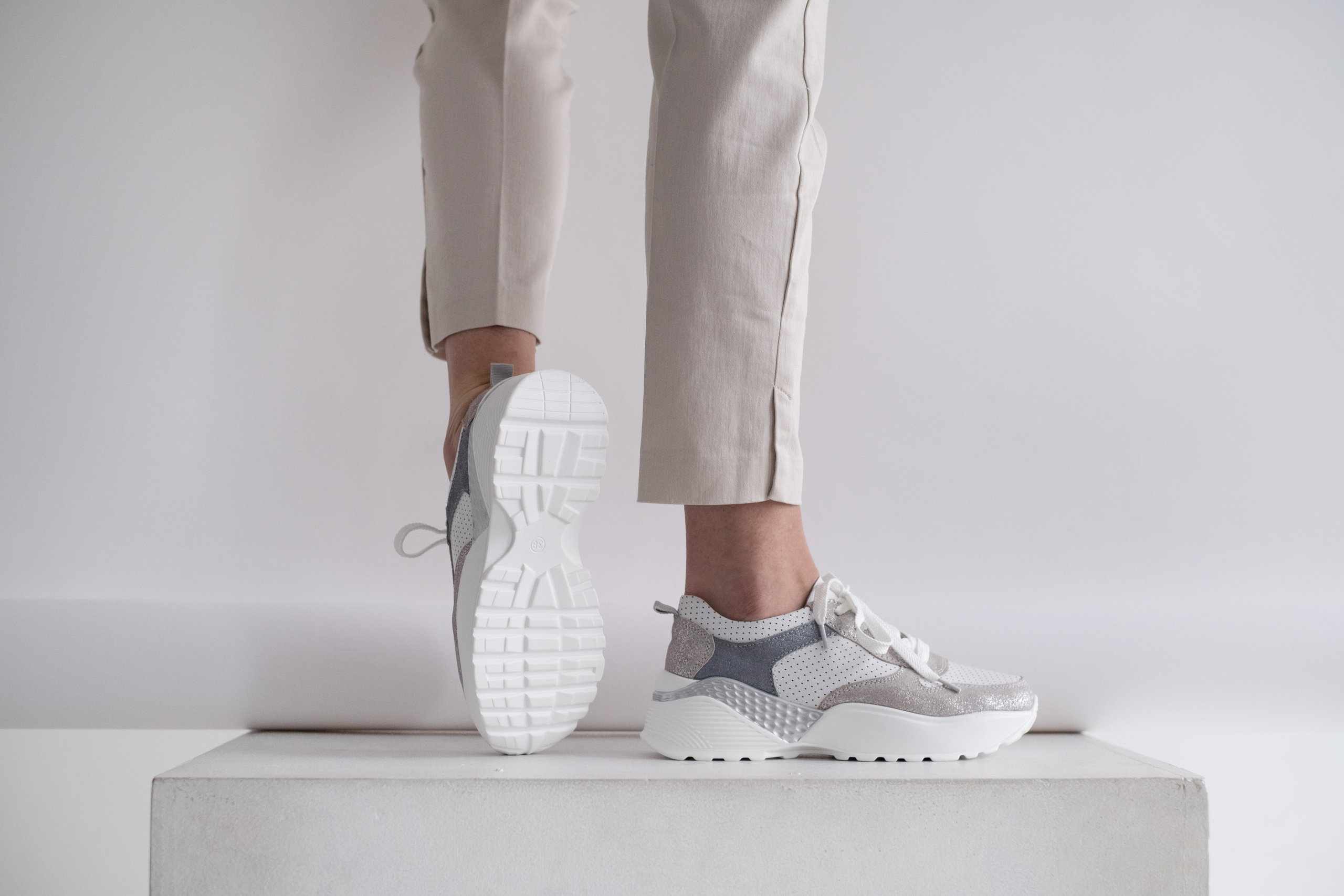 Магазин «НАША ОБУВЬ». Профессиональный фотограф Барнаул Анастасия Фримал