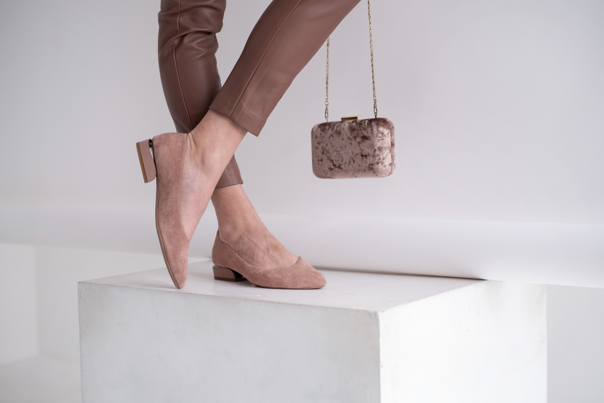 Магазин «НАША ОБУВЬ». Профессиональный фотограф Барнаул Анастасия Фримал