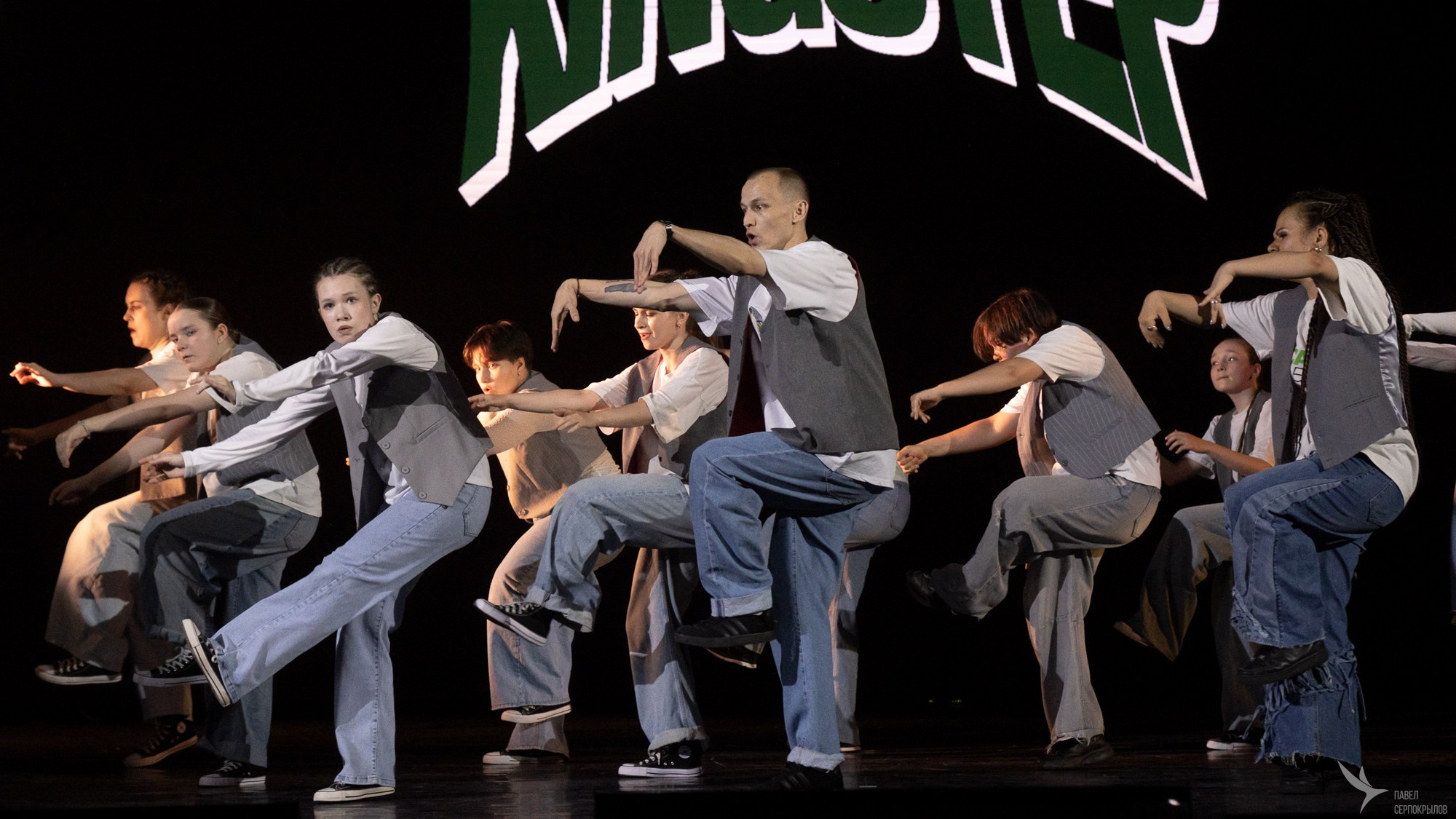 Отчетный концерт студии танца KingStep. Репортажный фотограф в Казани Павел Серпокрылов