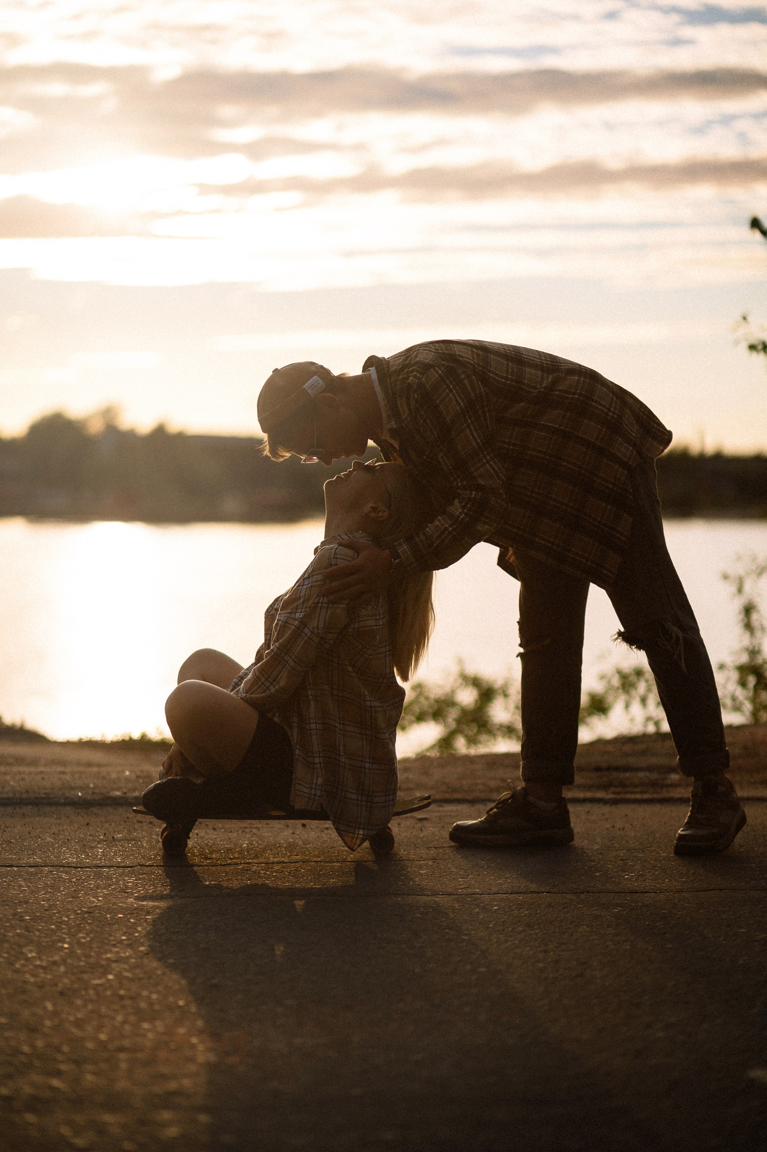 Love Story в Архангельске: Профессиональная съемка для пар с уникальным сюжетом