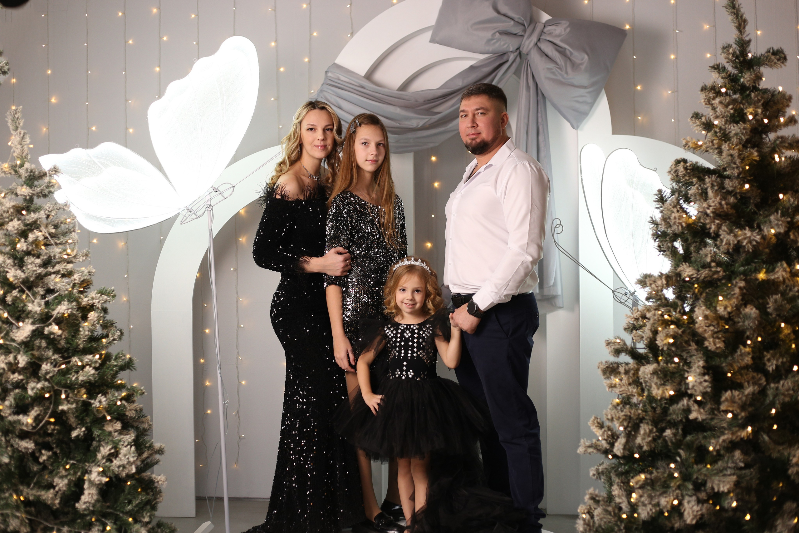 В нашей семье есть традиция — семейная фотосессия перед Новым годом. Фотограф Newborn в Саратове Екатерина Завитова