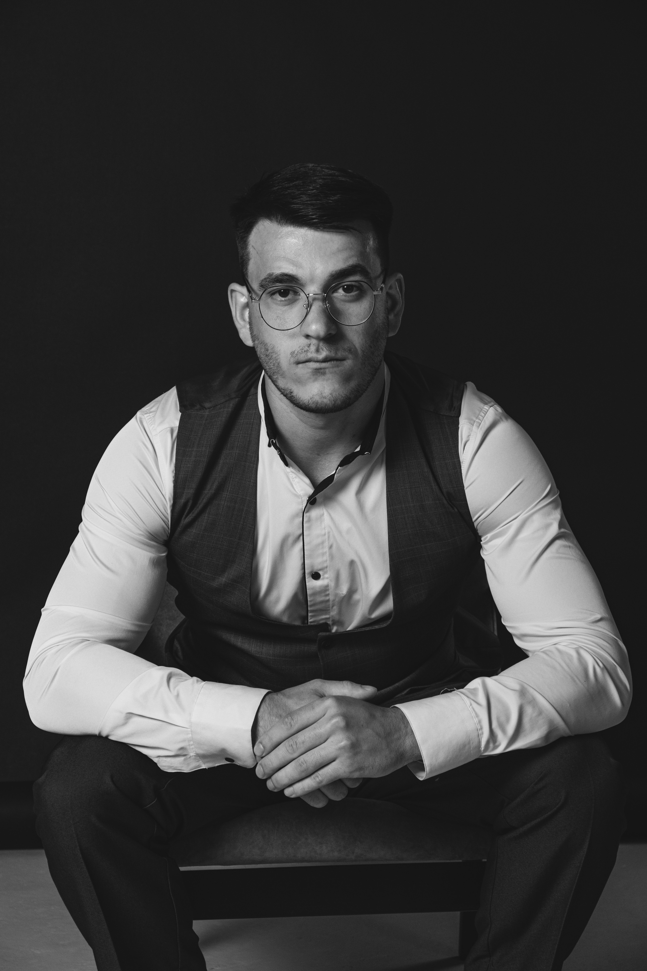 Бизнес-портрет. ФОТОГРАФ/ ВИДЕОМЕЙКЕР/ Жмурченко Олег