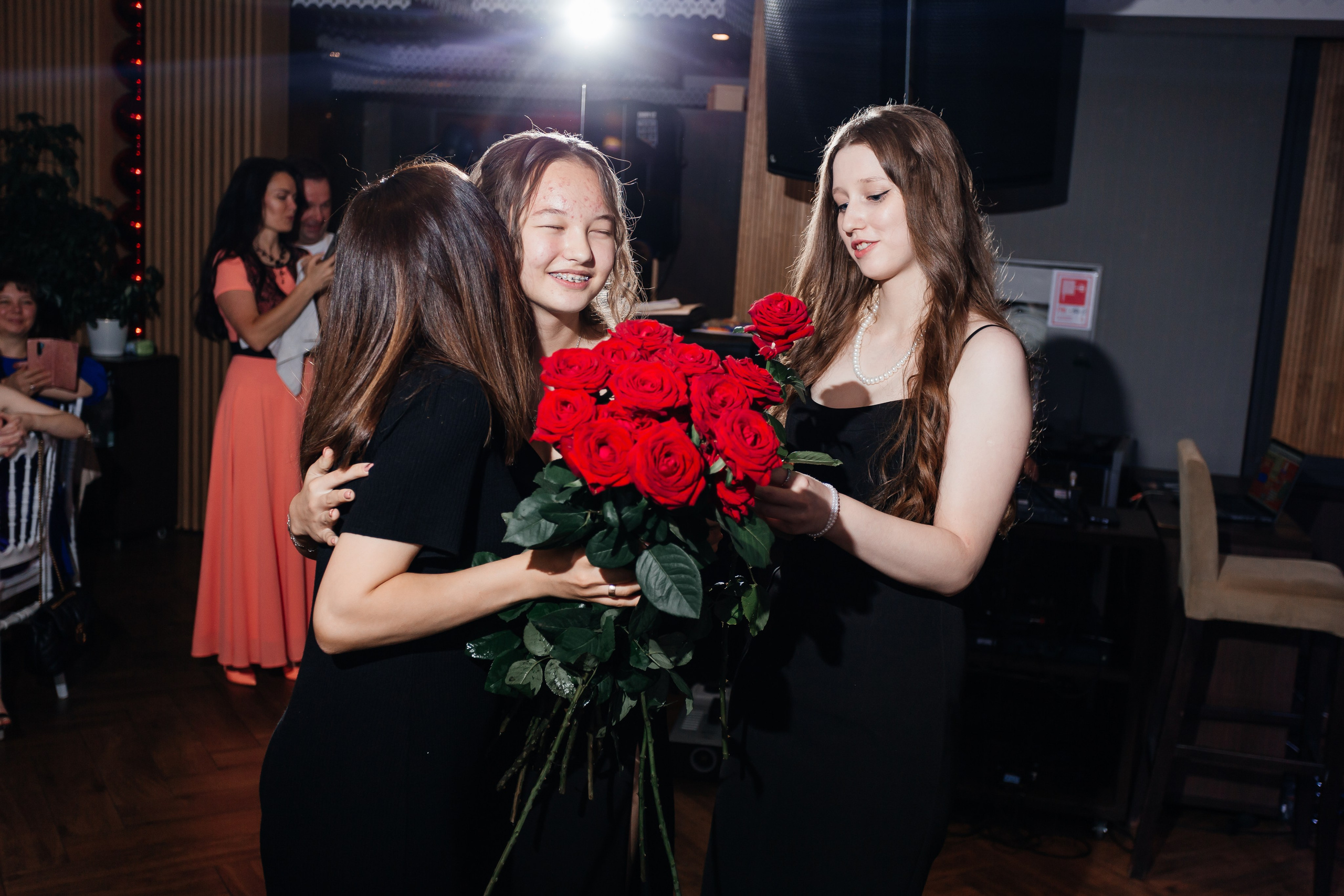 Выпускной 11 «А». Школа № 42. Свадебный фотограф в Краснодаре Николай Крауз