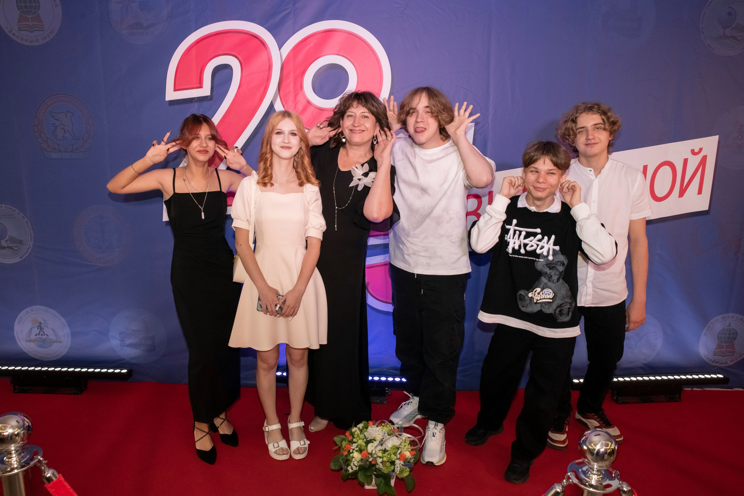 Вручение аттестатов 9В школа № 18 ДК «Октябрьский». Фотограф в Волгограде и Волжский Наталья Рылькова