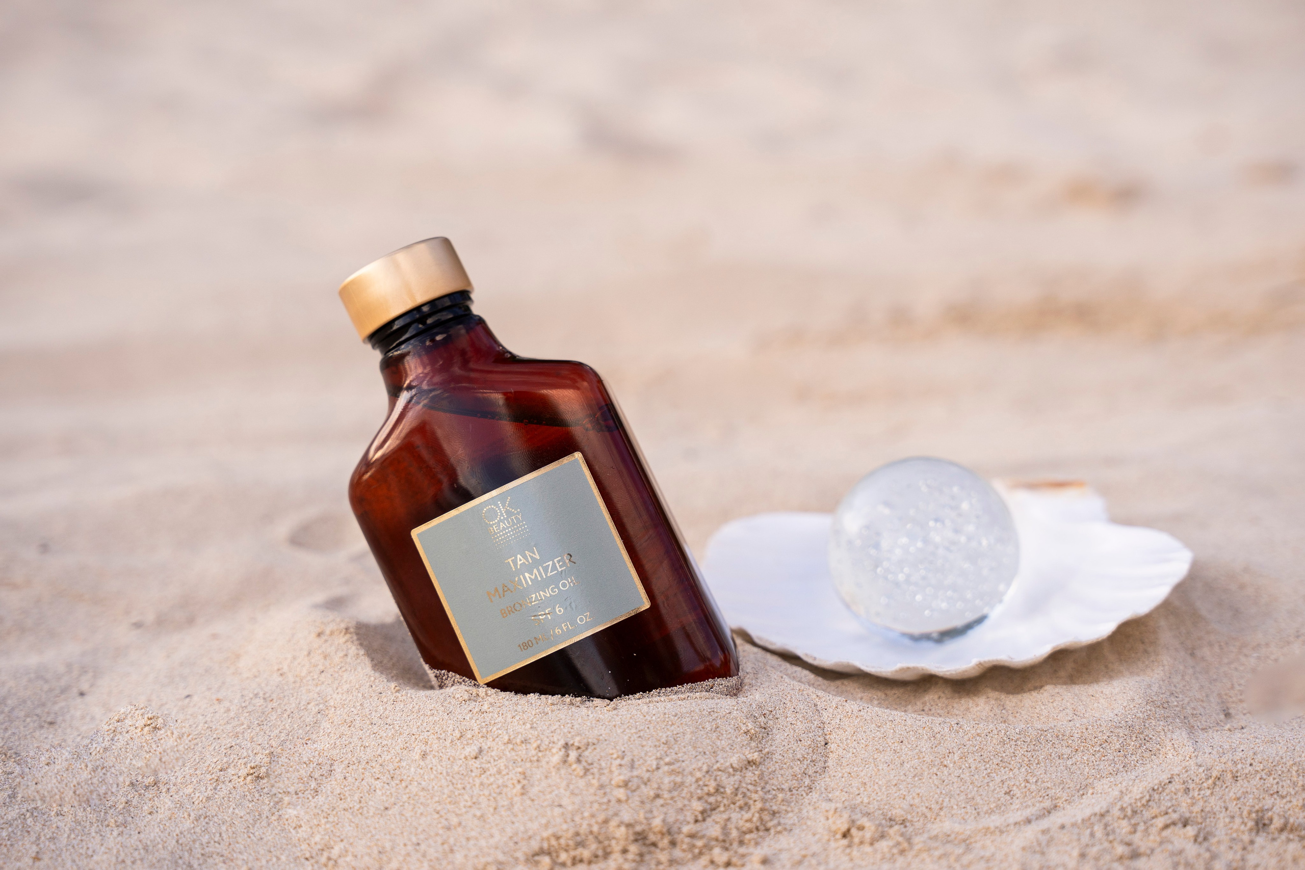 TAN SPF15. Brand designer | photographer | model