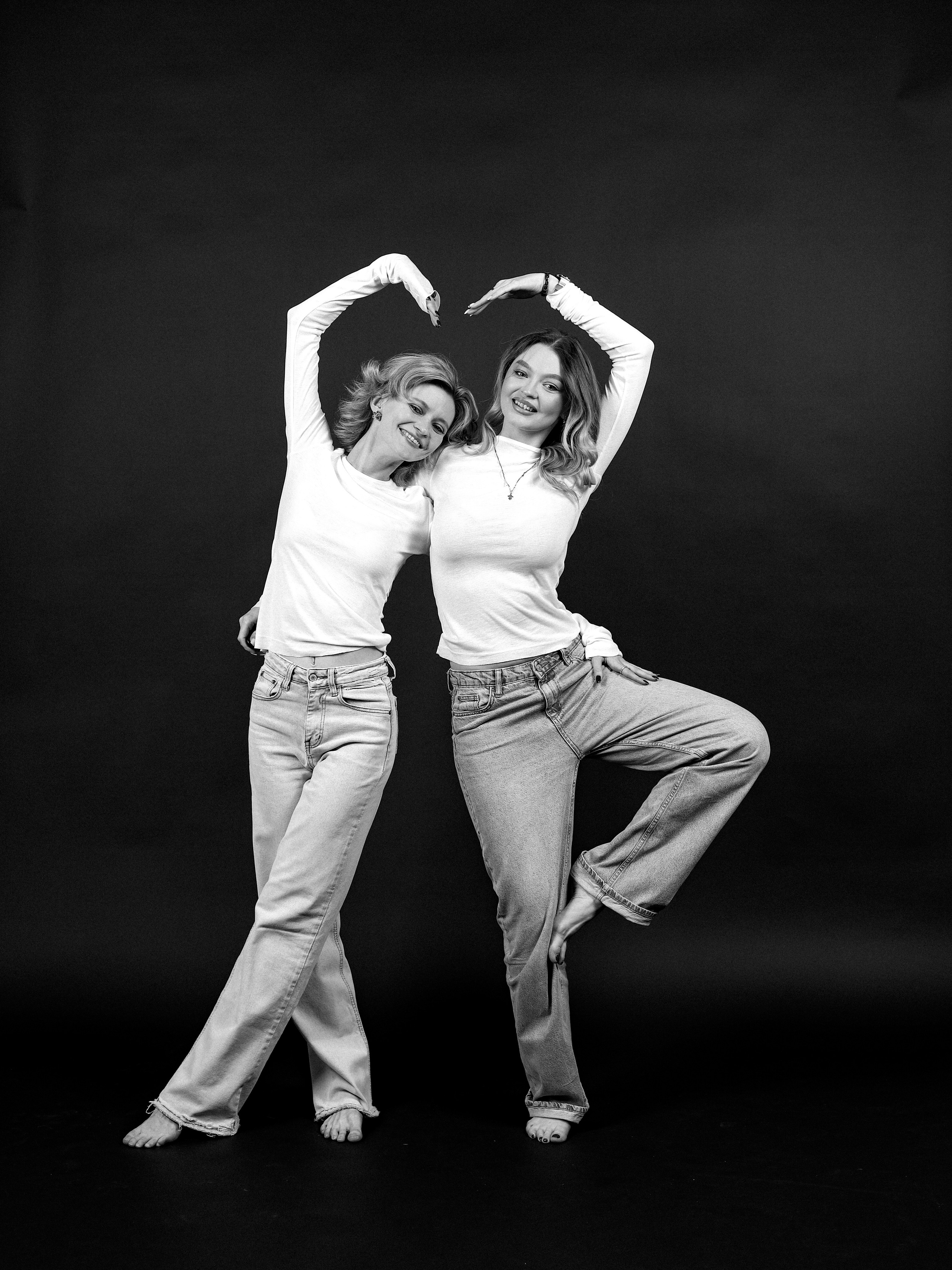 Дарья и Анна. Фотостудия без фотографа Чехов. Первая студия автопортрета в Чехове