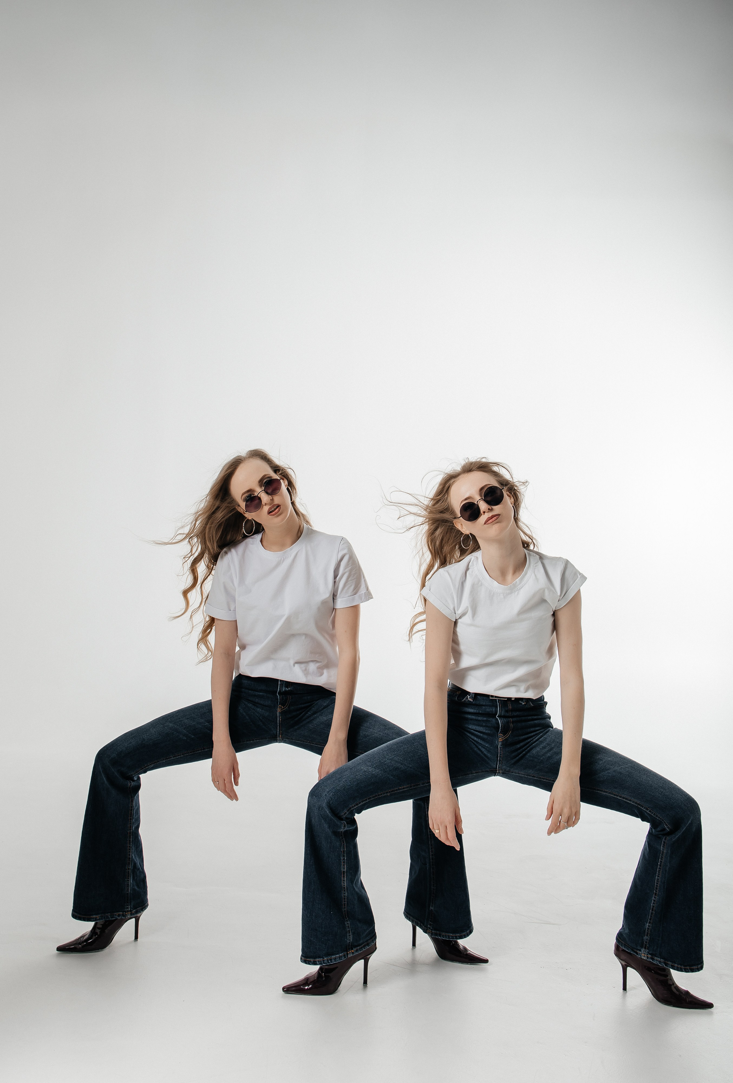 Вика и Настя