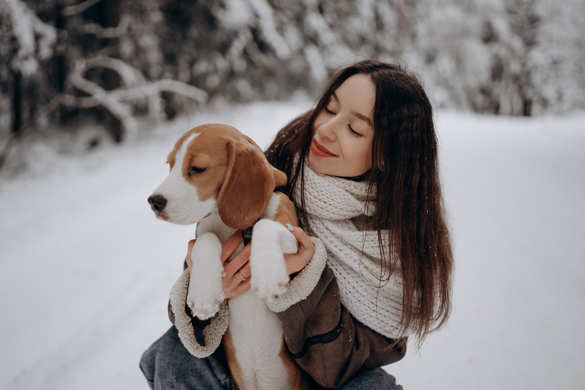 Зимняя фотосессия для девушки с собакой. Свадебный и репортажный фотограф в Ярославле Евгений Сальников