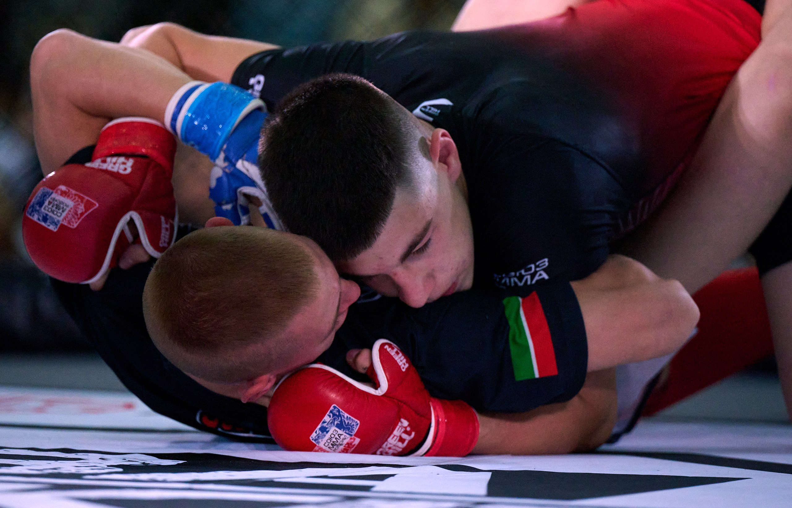 ММА. Битва на Иже-4. Спортивный репортажный фотограф в Ижевске Сергей Мерзляков