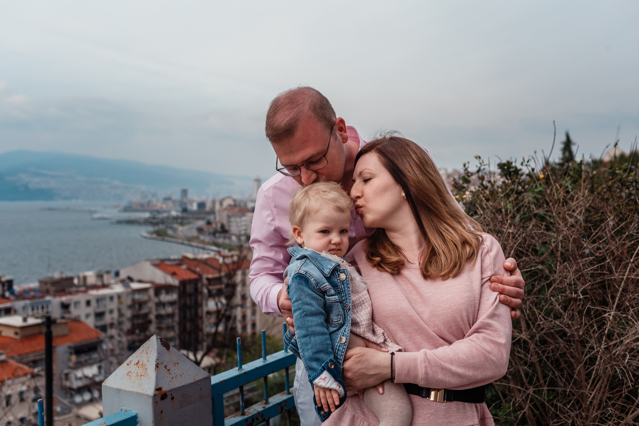 Evening in Izmir. Professional family and children’s photographer in Izmir Irina Eron