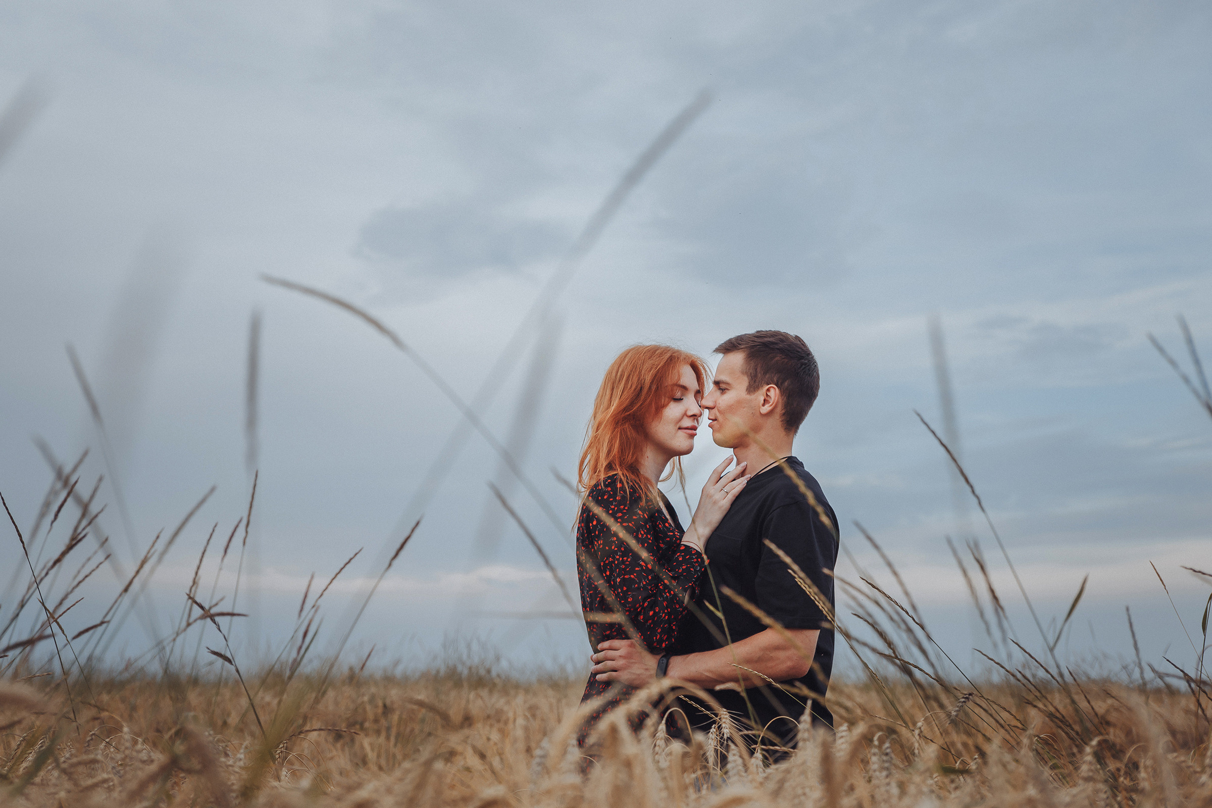 Летняя love-story в поле. Фотограф Марина Юдина. Подольск, Москва