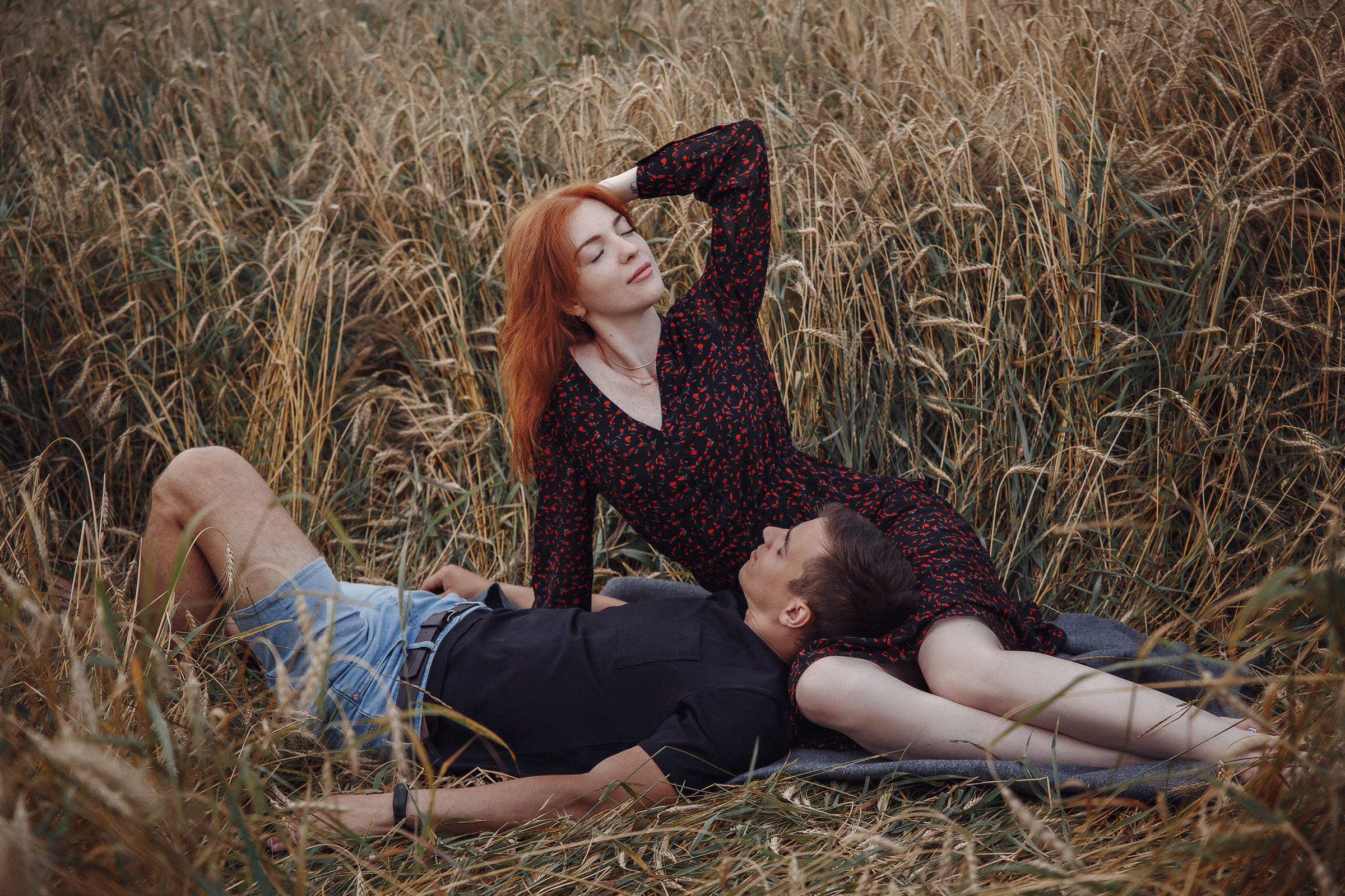 Летняя love-story в поле. Фотограф Марина Юдина. Подольск, Москва