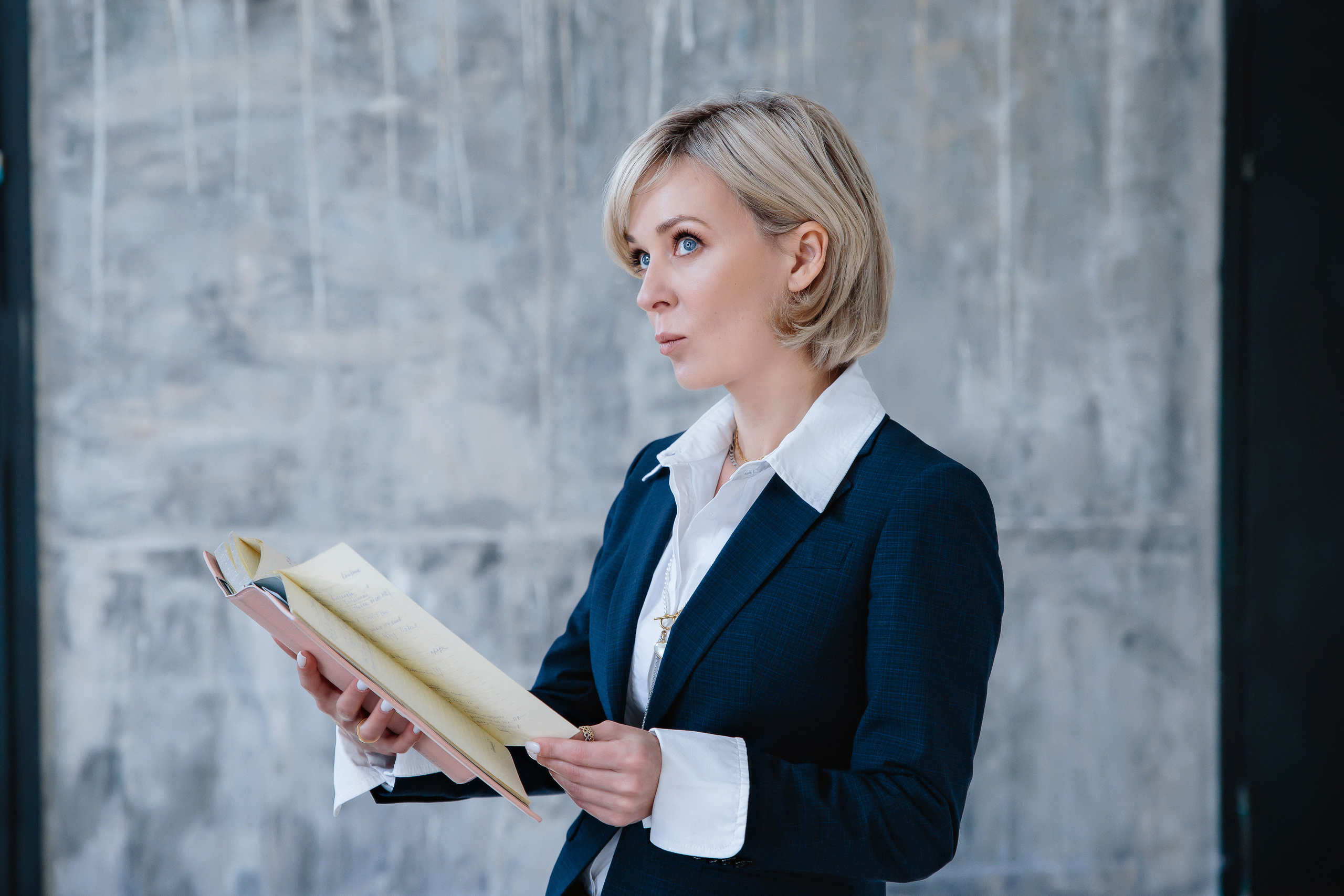 Контент-съёмка для руководителя агентства недвижимости. Фотограф Марина Юдина. Подольск, Москва