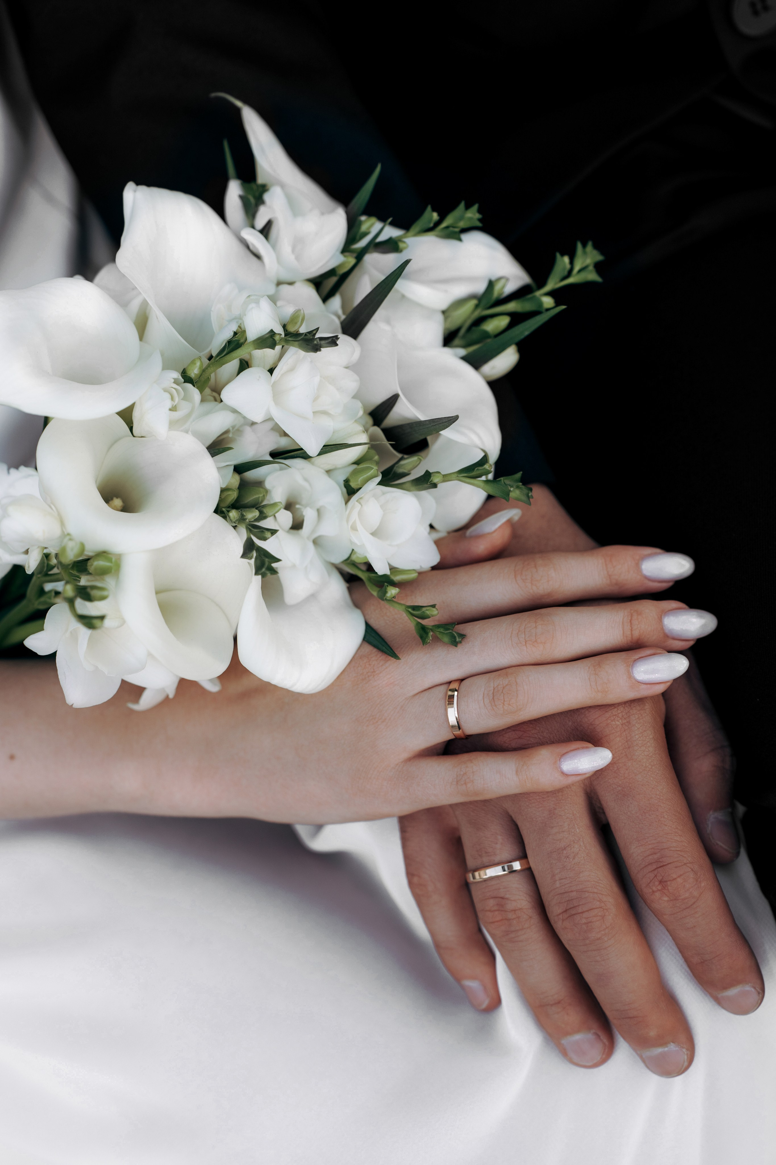 Любовь на фоне старого аэропорта. Ваш семейный фотограф в Минске — Вика Трегубова