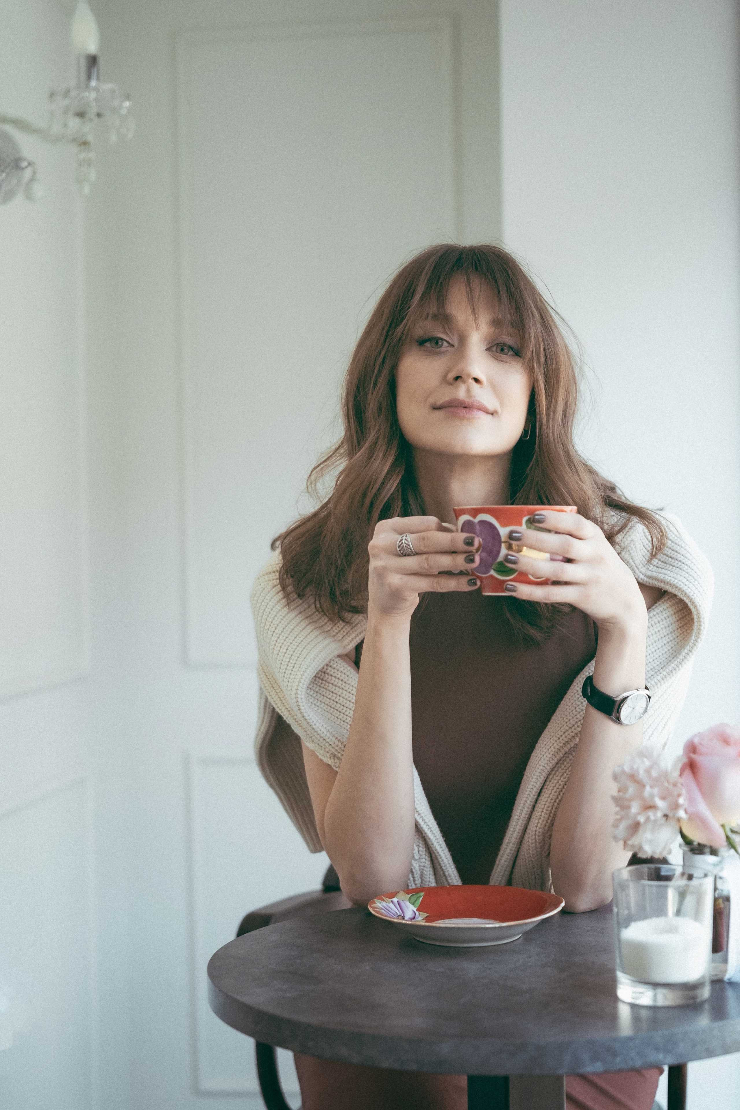 Фотограф Михаил Гуляев. Фотосессия в Новосибирске. Фотосессия в кофейне. Фотосессия в кафе. 