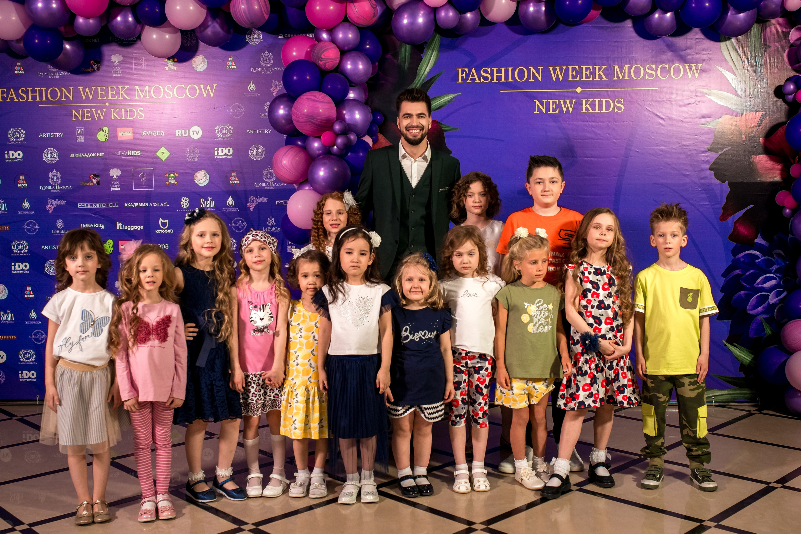 Показ Итальянской моды в России весна 2022. Женский фотограф Крещение Венчание Москва Брянск