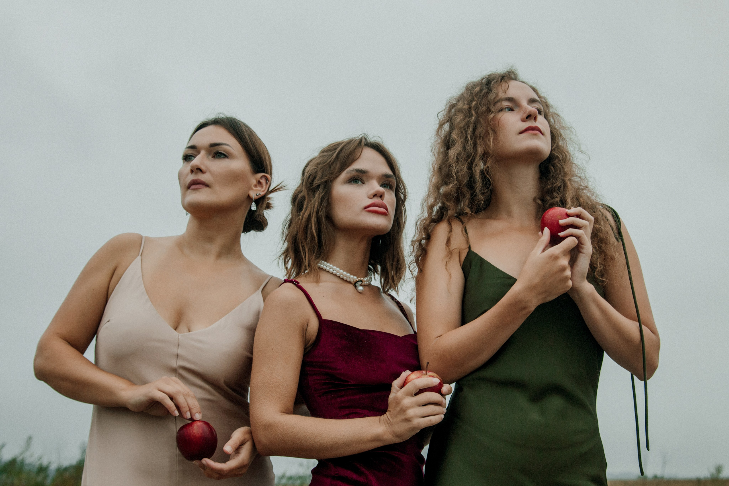 Настя & Оля & Настя. Свадебный и индивидуальный фотограф в Суворове Клюева Мария