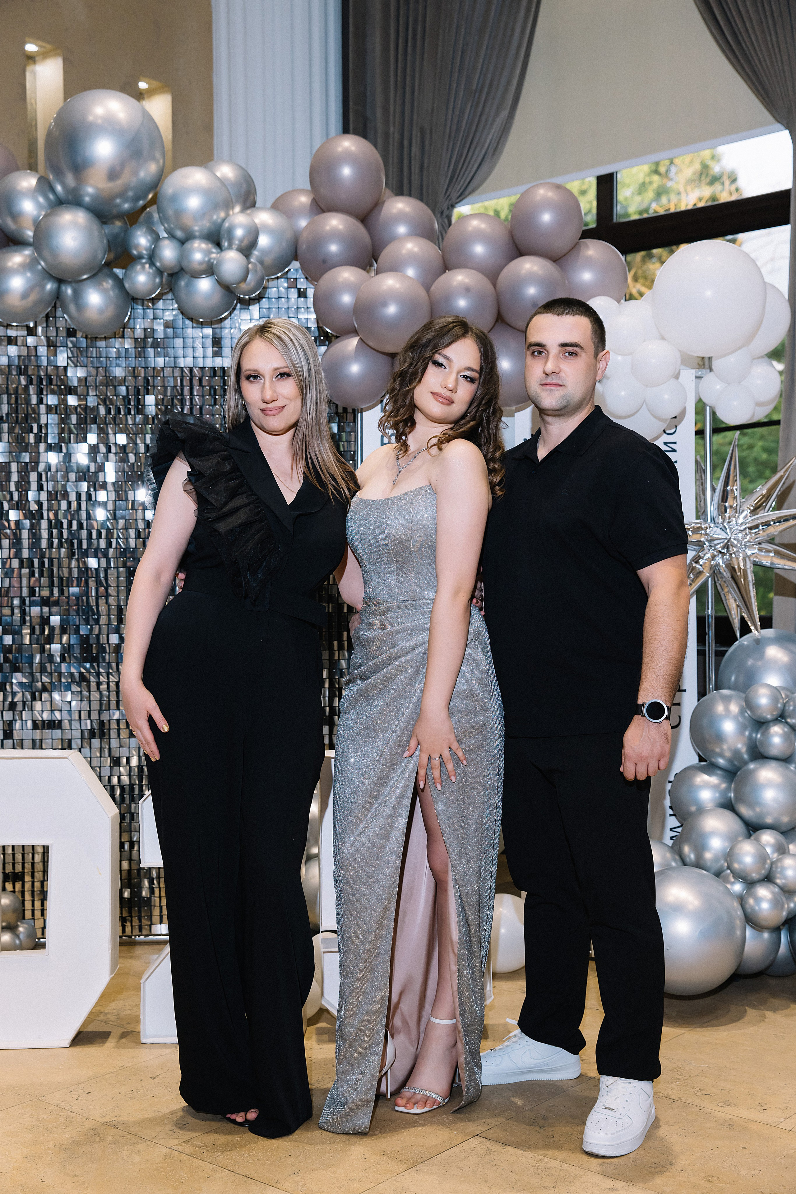 11 класс Гимназия 82. Фотограф и Видеограф в Краснодаре Юлия Солодченко