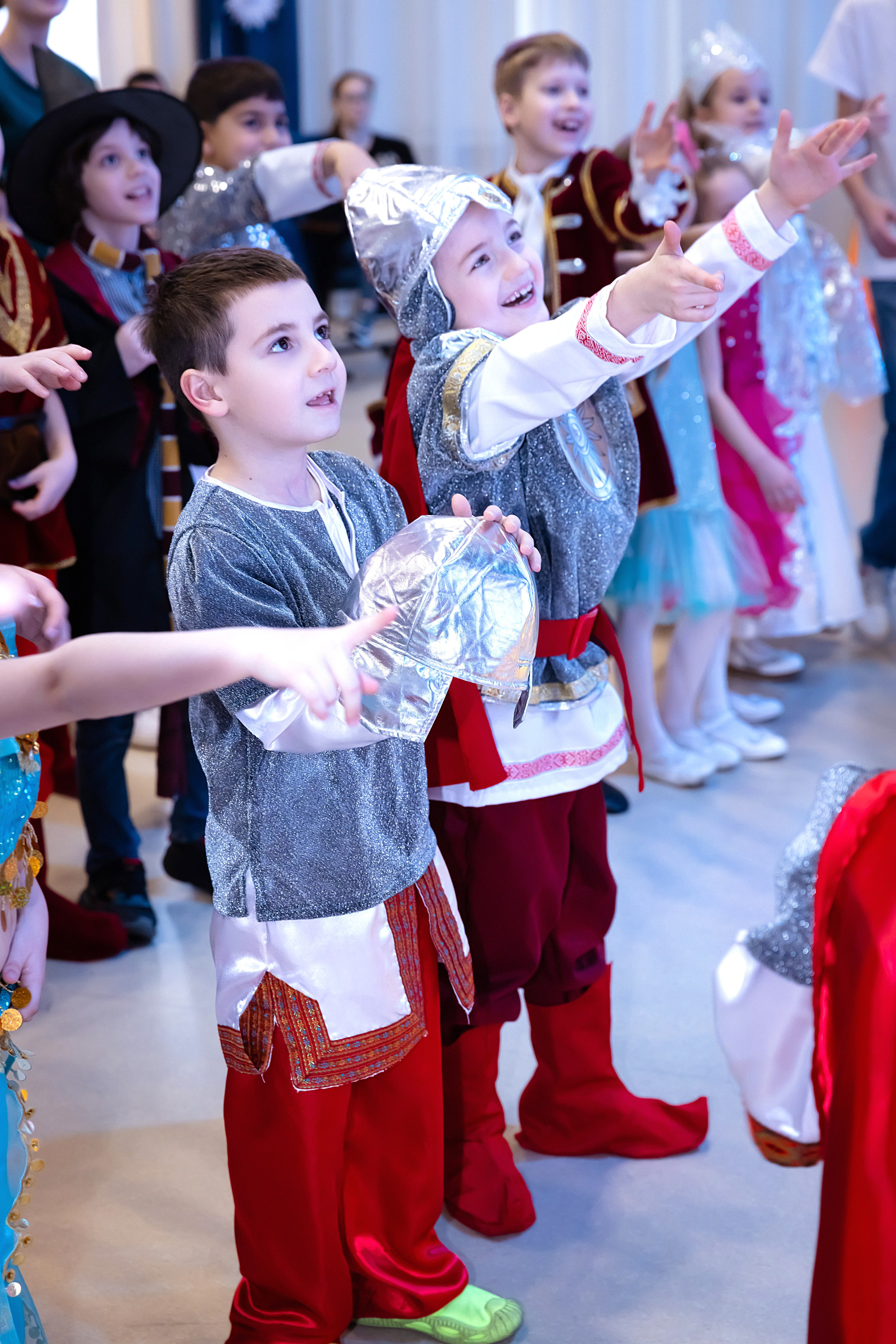 Новогодний праздник 1 В класс! Гимназия № 23. Фотограф и Видеограф в Краснодаре Юлия Солодченко