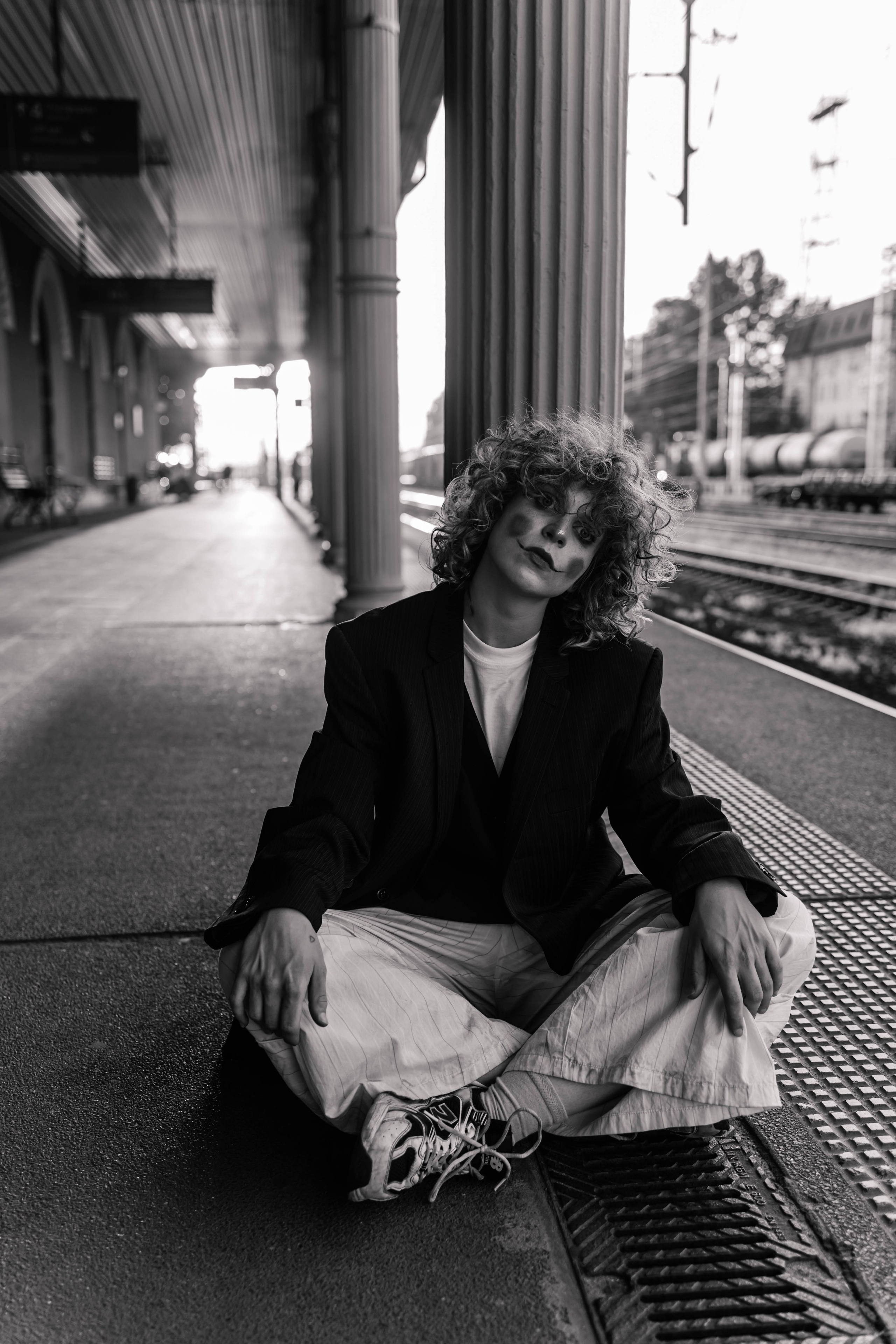 Закат на ЖД вокзале. Лиза. Фотограф в Твери Лагодная Яна