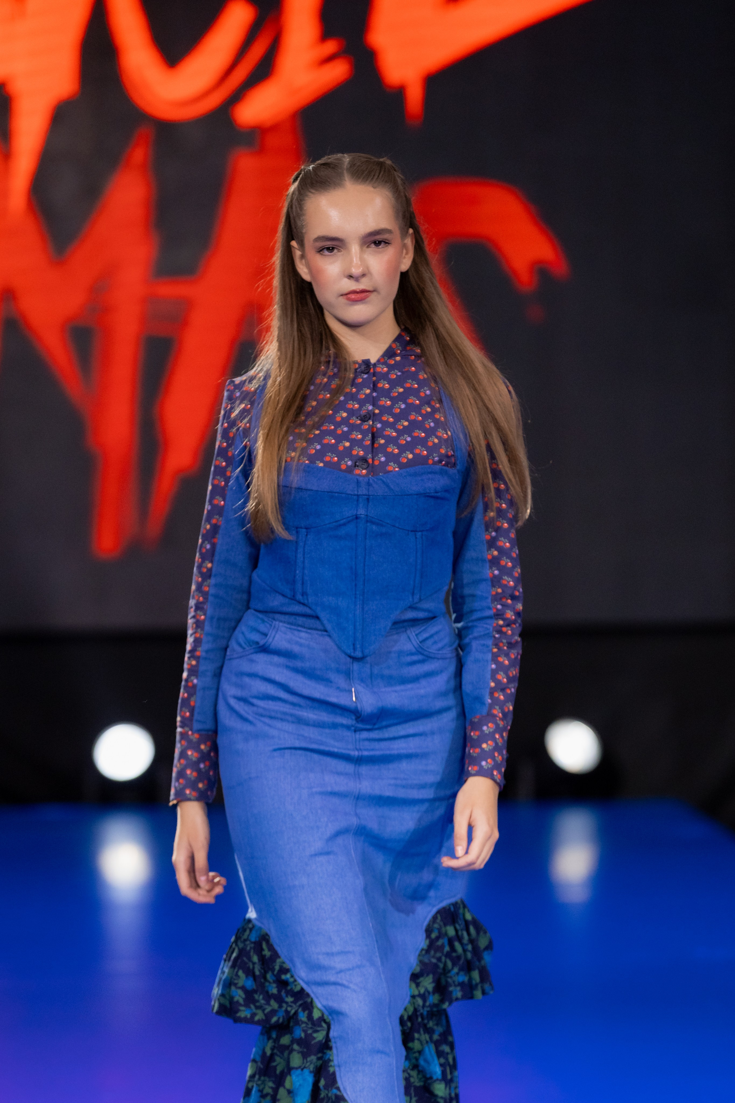 Подиум Volga Fashion Show 2025 в Ростове-на-Дону. Фотограф в Ростов-на-Дону Виктория Савчук