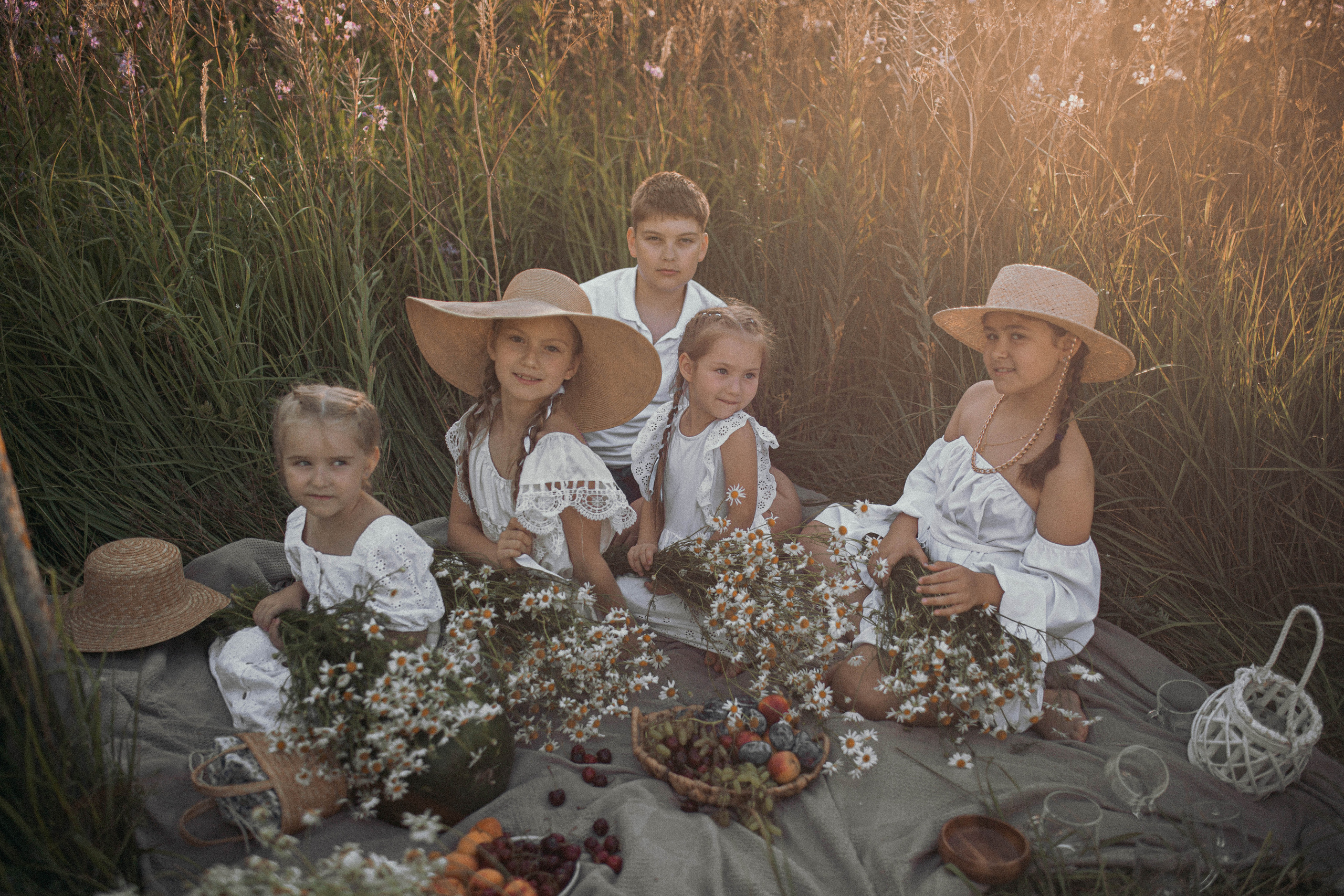 Детская съемка на красивом закате. Фотограф Яна Майорникова