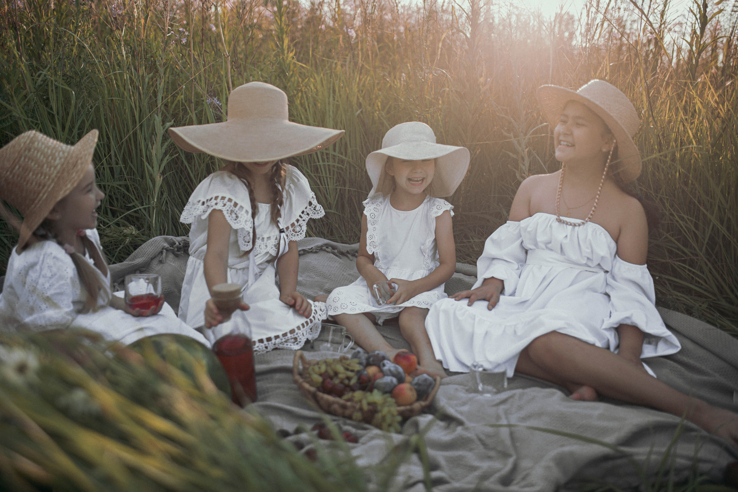 Детская съемка на красивом закате. Фотограф Яна Майорникова