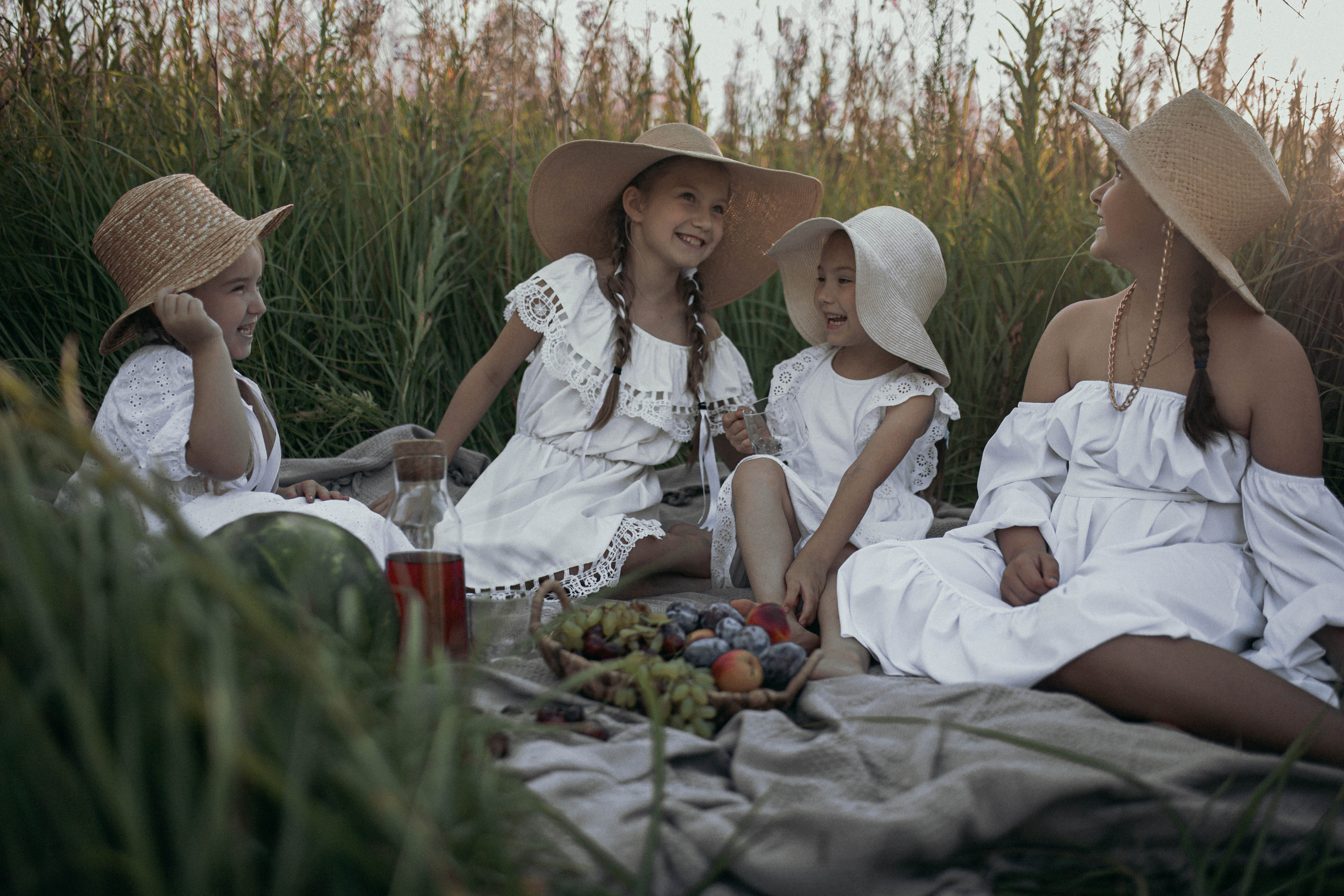 Детская съемка на красивом закате. Фотограф Яна Майорникова