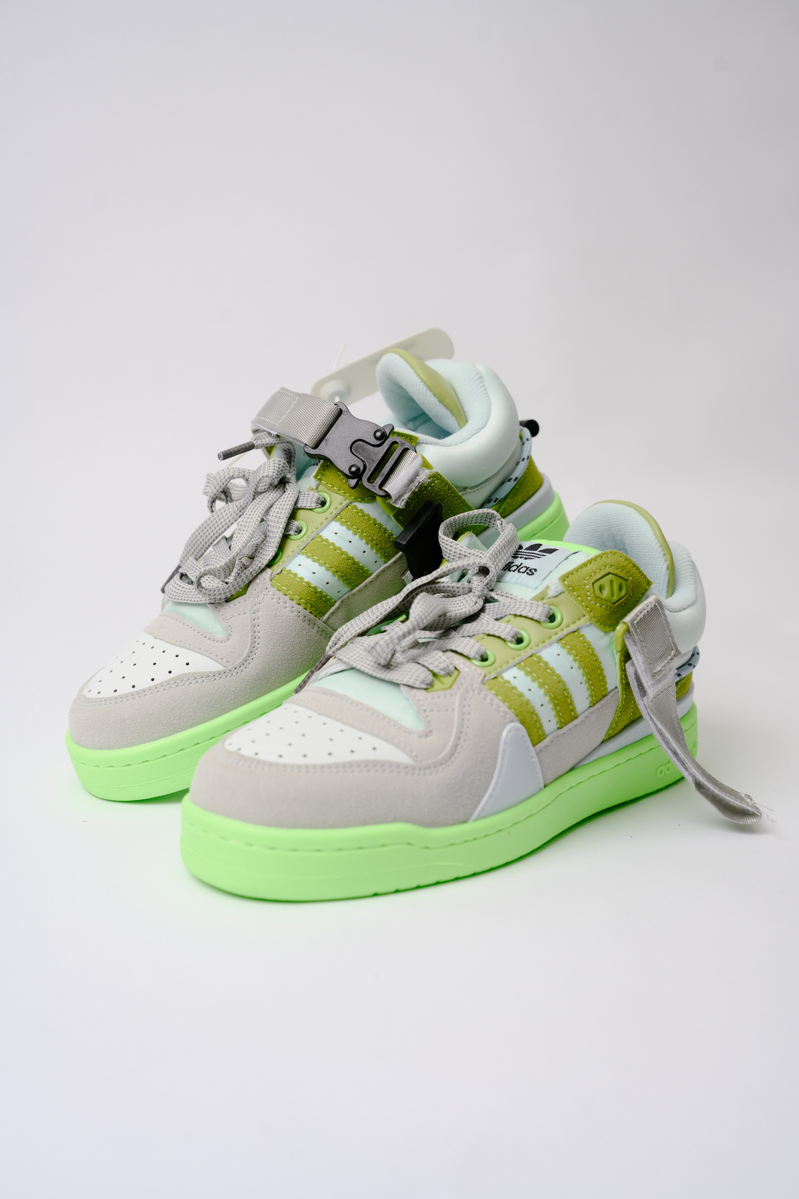 Кроссовки для wb. Фотограф в Красноярске