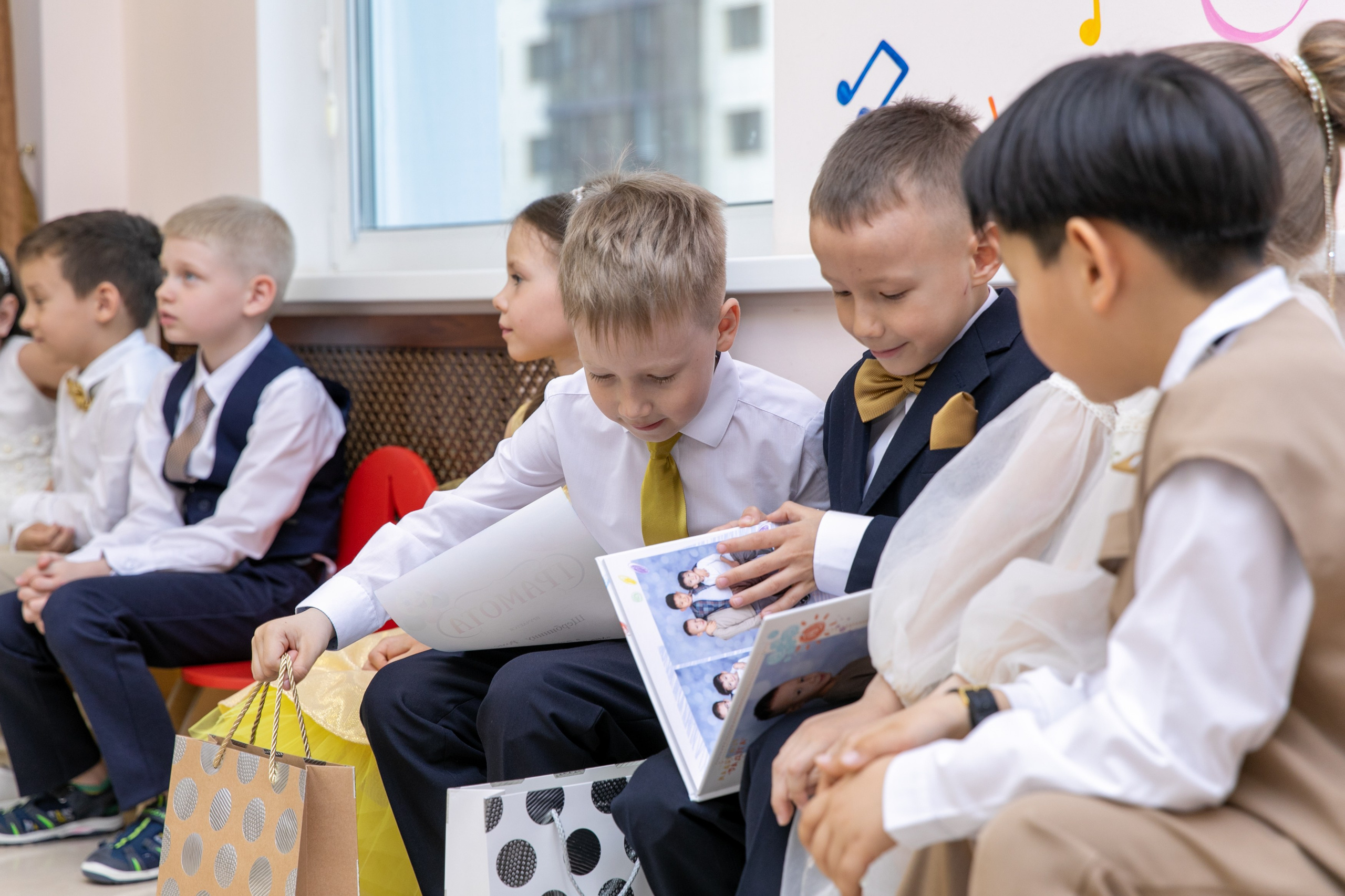 Выпускной Цветик-Семицветик 2025. Школьный и детский фотограф в Южно-Сахалинске Анастасия Лескова