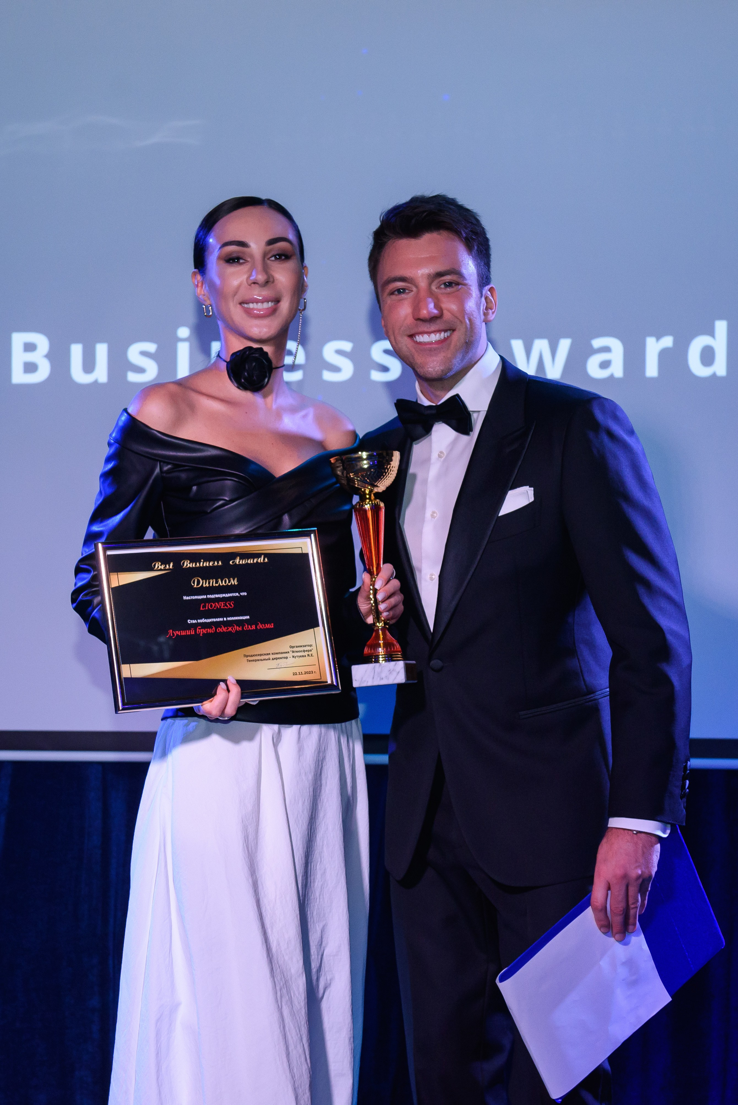 Личный фотограф на бизнес-церемонию, ресторан Caspian. Бренд-фотограф для экспертов и блогеров в Москве Влада Горбовская