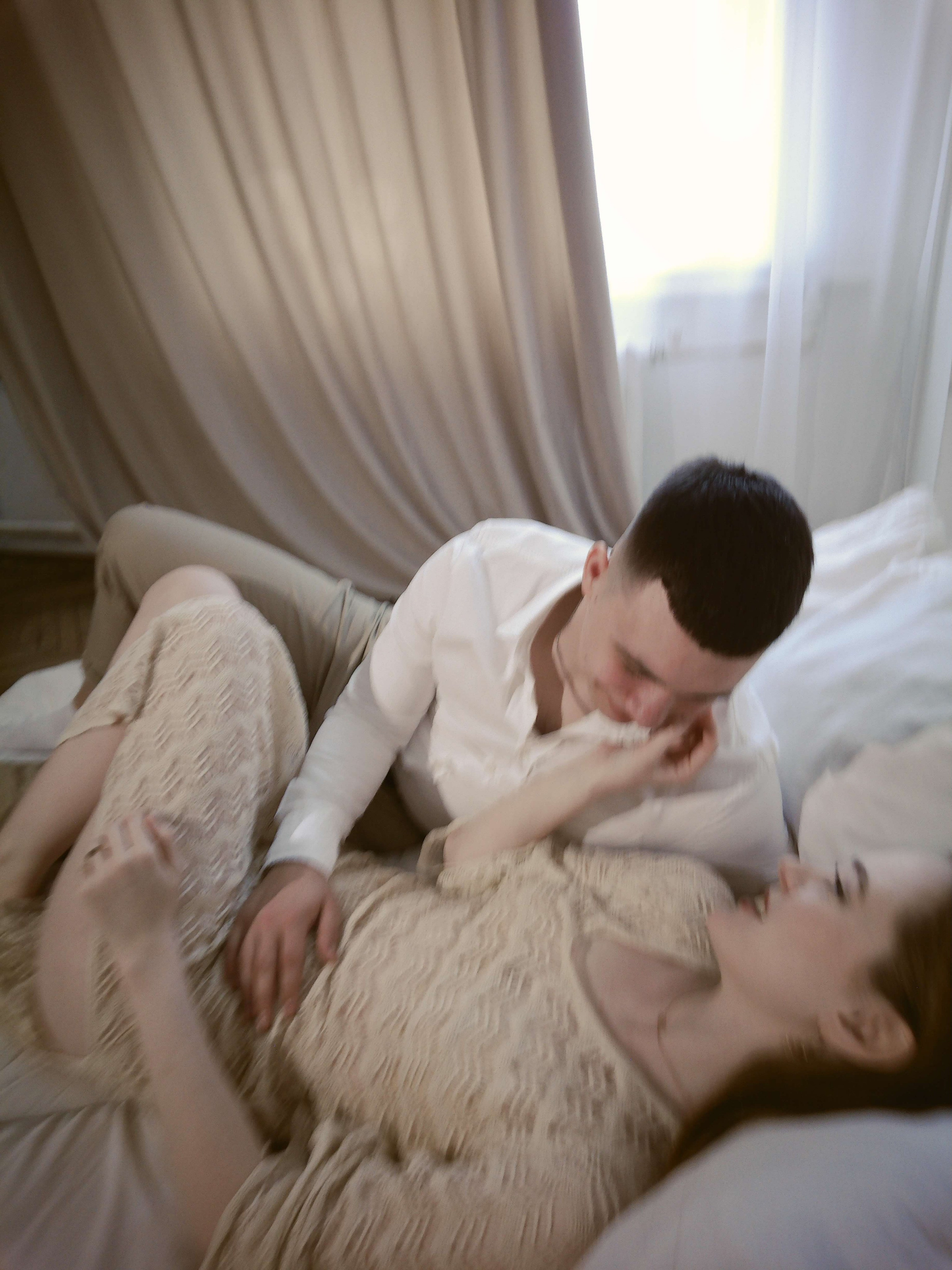 Love Story фотосессия пары: Максим и Есения. Денисова Аля — фотограф для парных съемок и индивидуальных историй в Барнауле