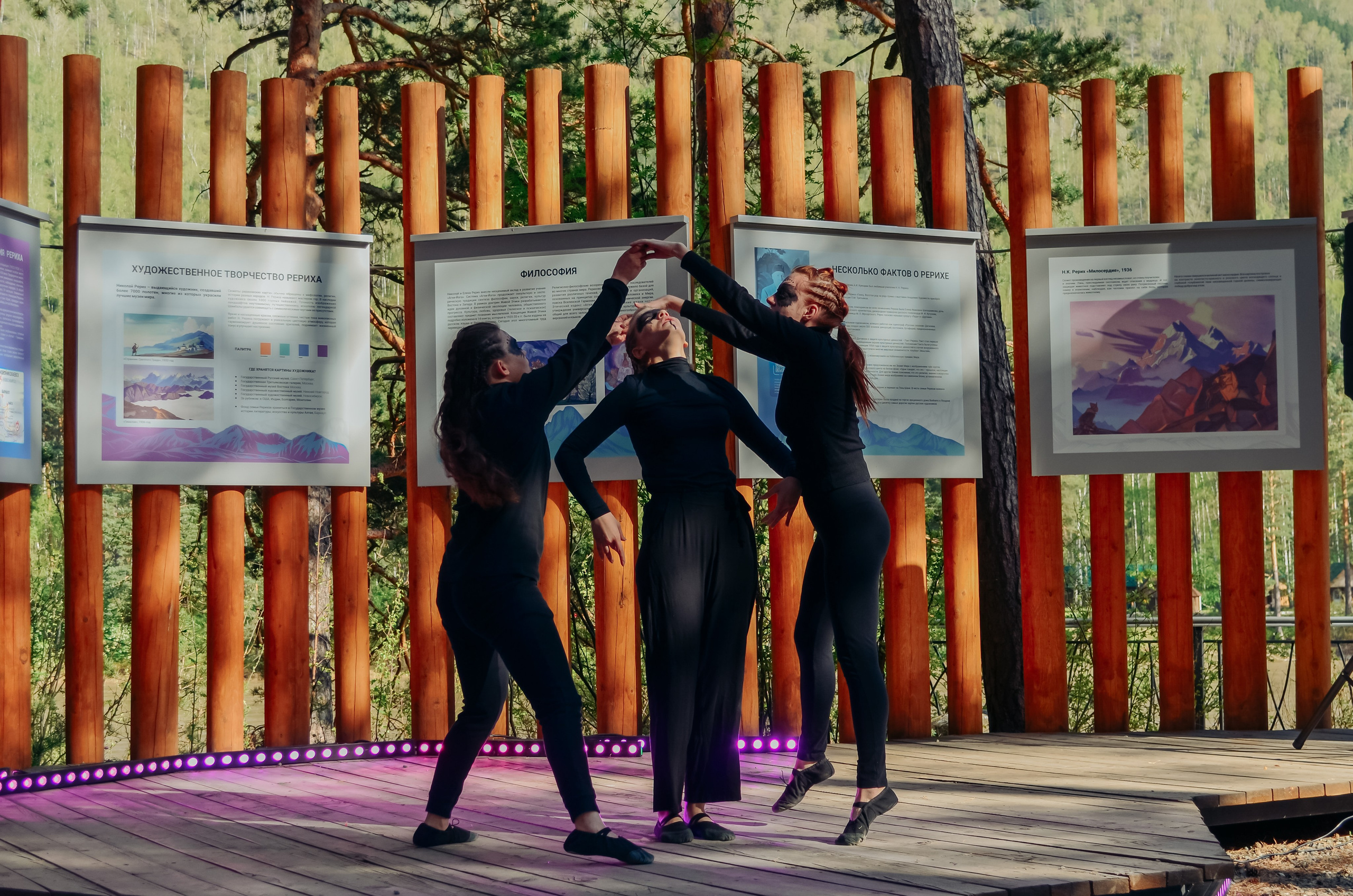 Фестиваль «Цветение Маральника на Алтае 2025». Фоторепортаж. Денисова Аля — фотограф для парных съемок и индивидуальных историй в Барнауле