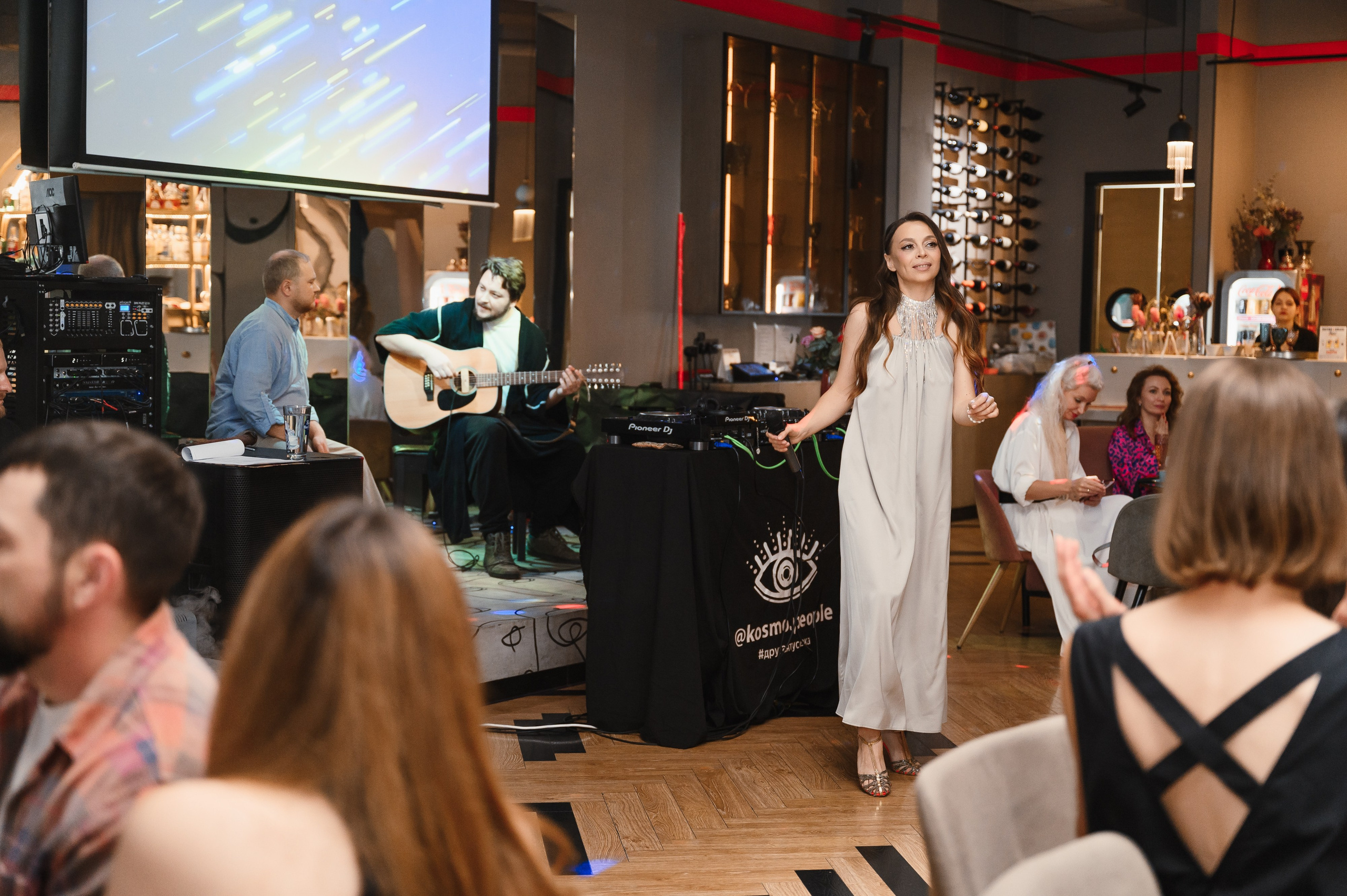 День рождения в формате выступления. Wedding and family photographer USA