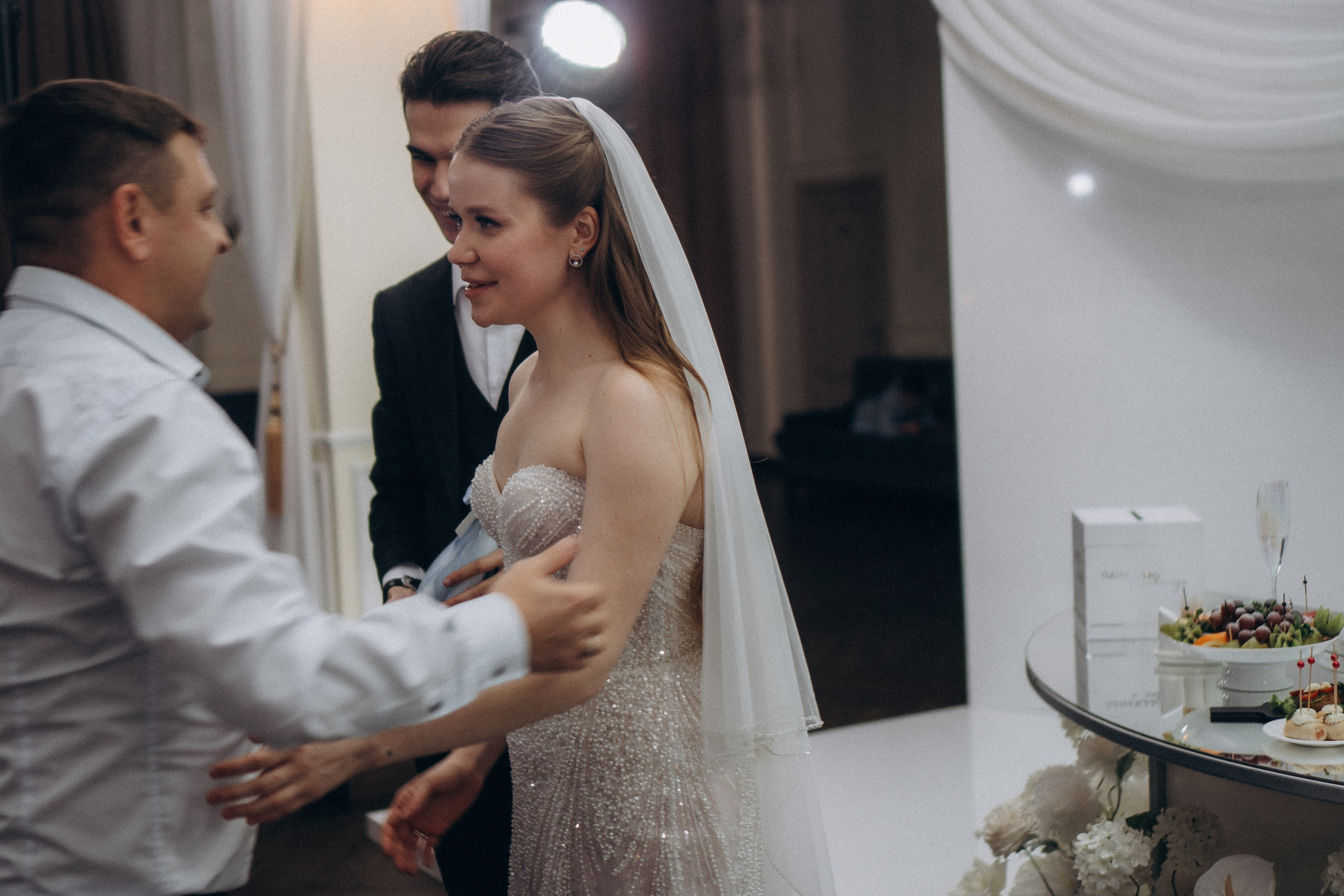 СЬЕМКА СВАДЕБНОГО БАНКЕТА (СНЯТО В СИБИРЕ В НИЖНЕВАРТОВСКЕ). Профессиональный фотограф, Санкт-Петербург — Виктория Богомолова