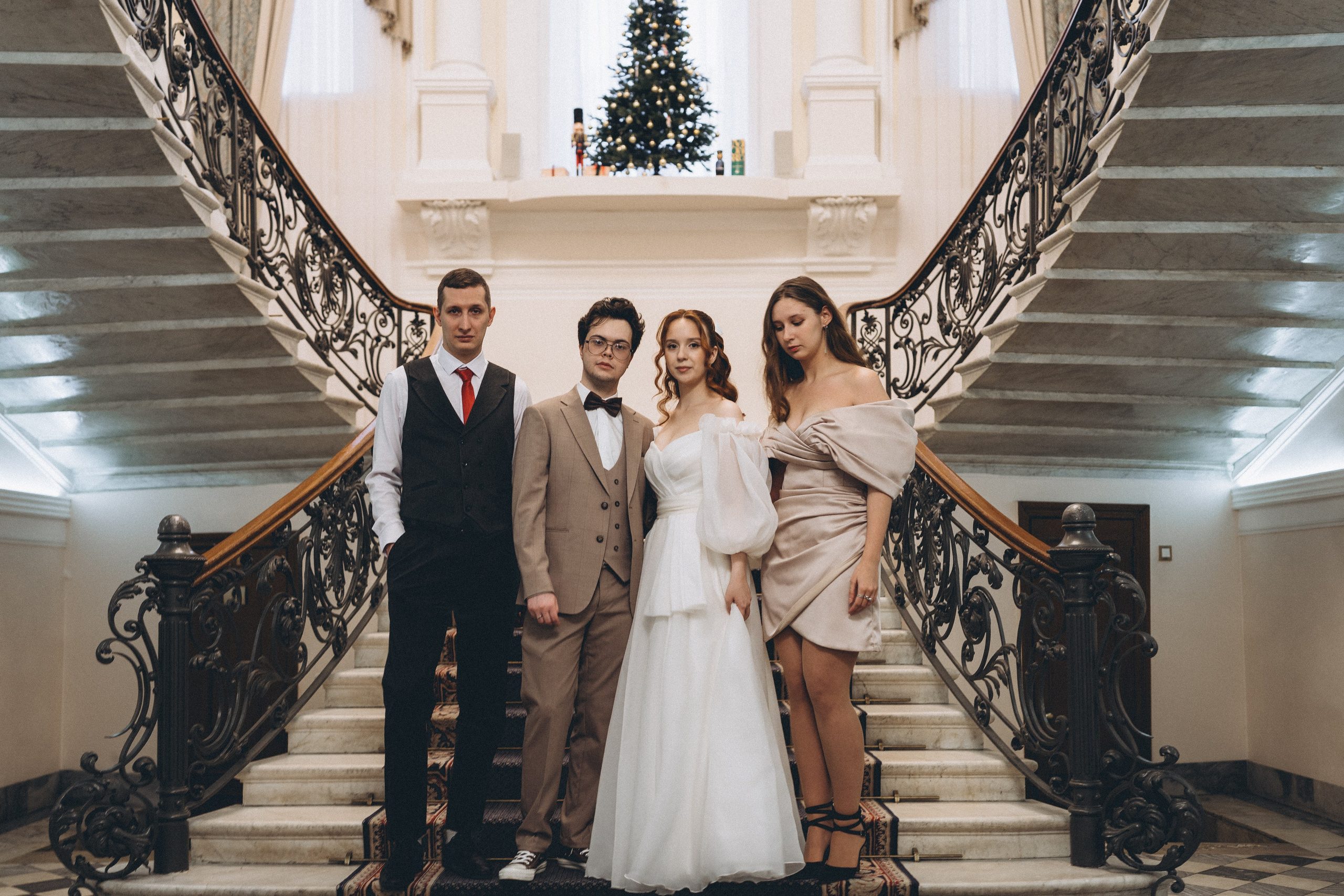 СВАДЕБНАЯ СЬЕМКА ВО ВТОРОМ ДВОРЦЕ С ГОСТЯМИ И ПРОГУЛКА В ТАВРИЧЕСКОМ САДУ. Профессиональный фотограф, Санкт-Петербург — Виктория Богомолова