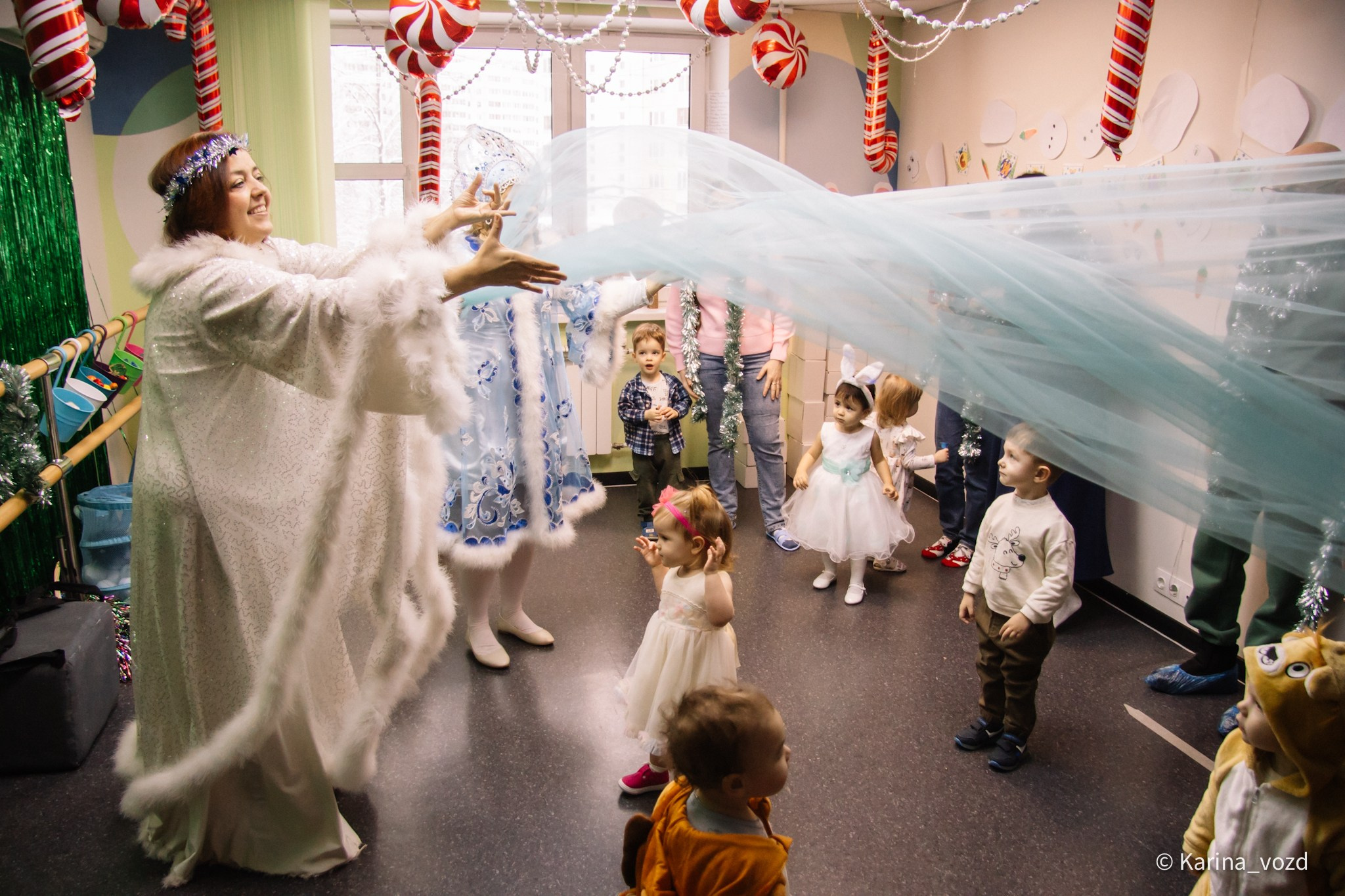 Новогодняя елочка для малышей в творческом бюро «Зеленая груша». Репортажный фотограф в Москве и Зеленограде Karina-vozd