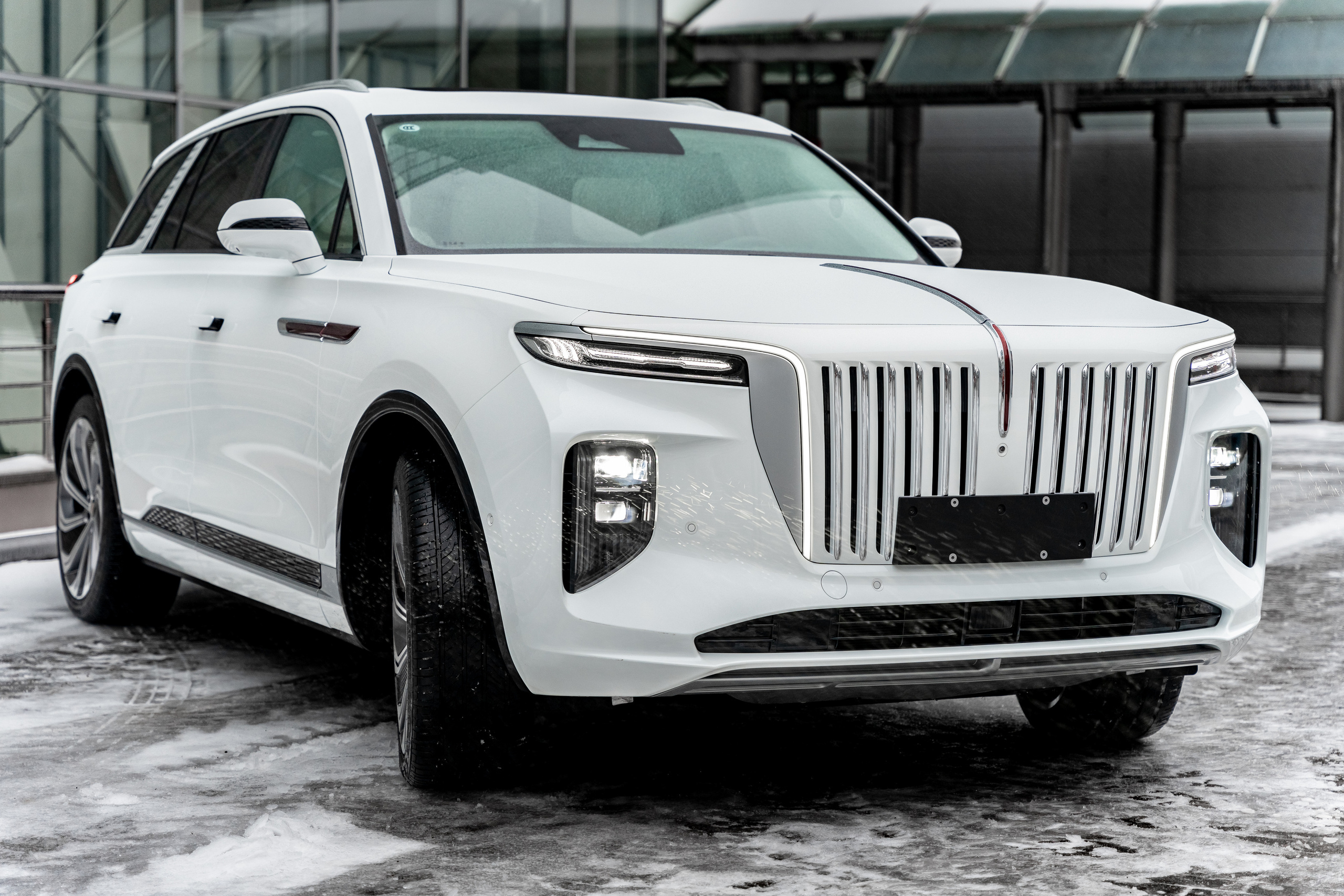 Hongqi E-HS9. Станислав Тюрин Фотограф Москва. Индивидуальные и семейные фотосессии;