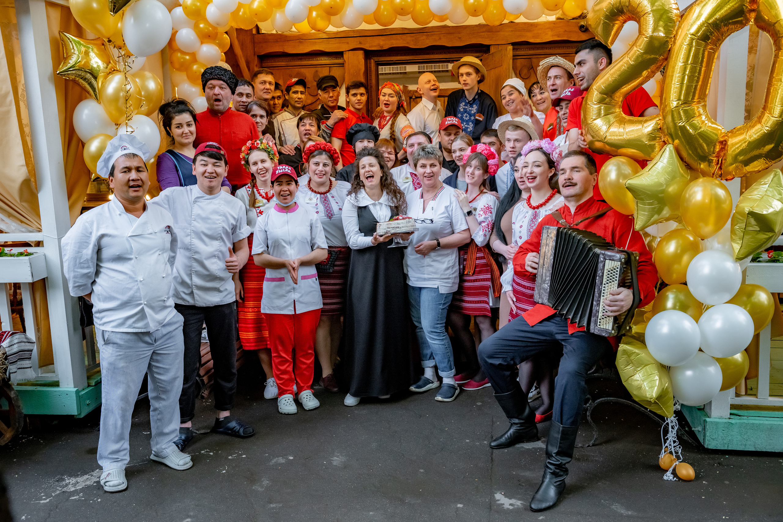 День Рождения ресторана Тарас Бульба. Станислав Тюрин Фотограф Москва. Индивидуальные и семейные фотосессии;