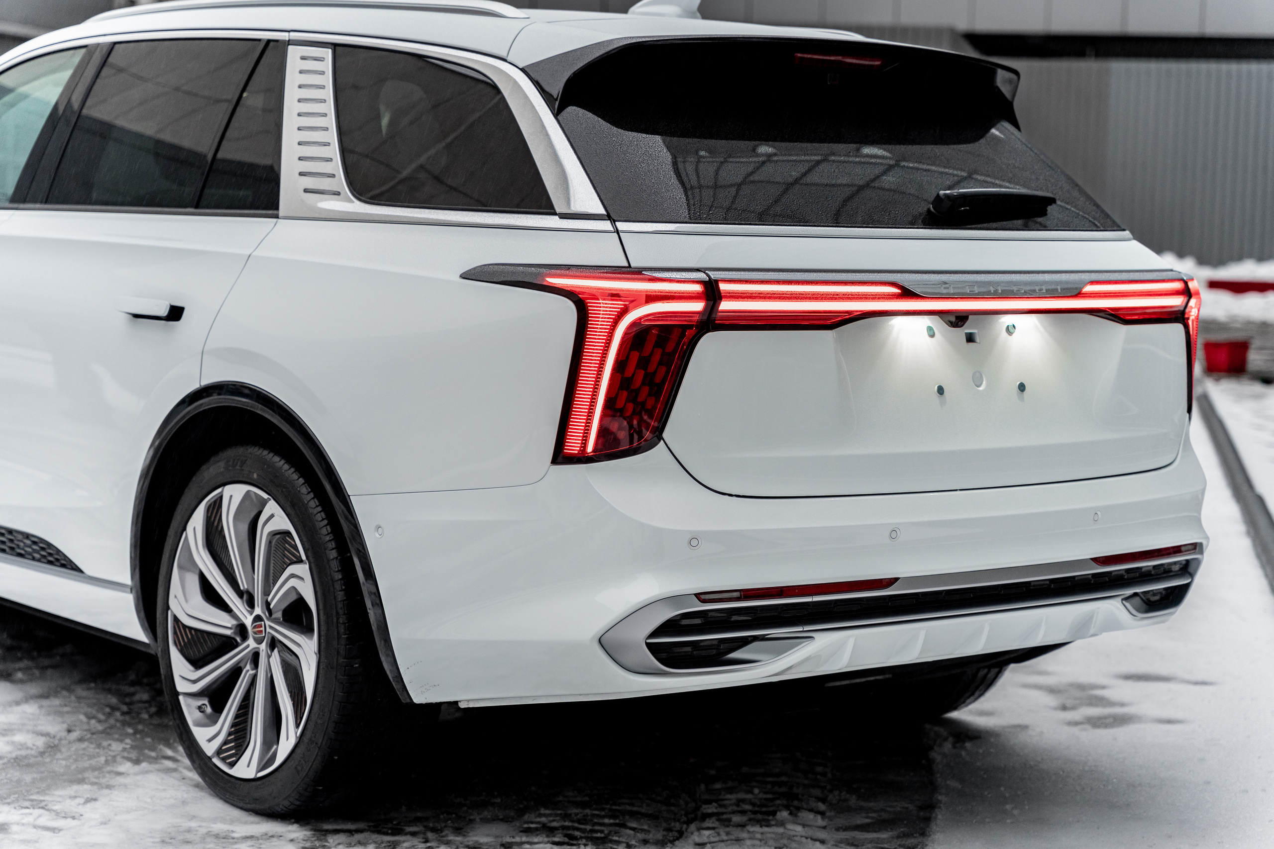 Hongqi E-HS9. Станислав Тюрин Фотограф Москва. Индивидуальные и семейные фотосессии;