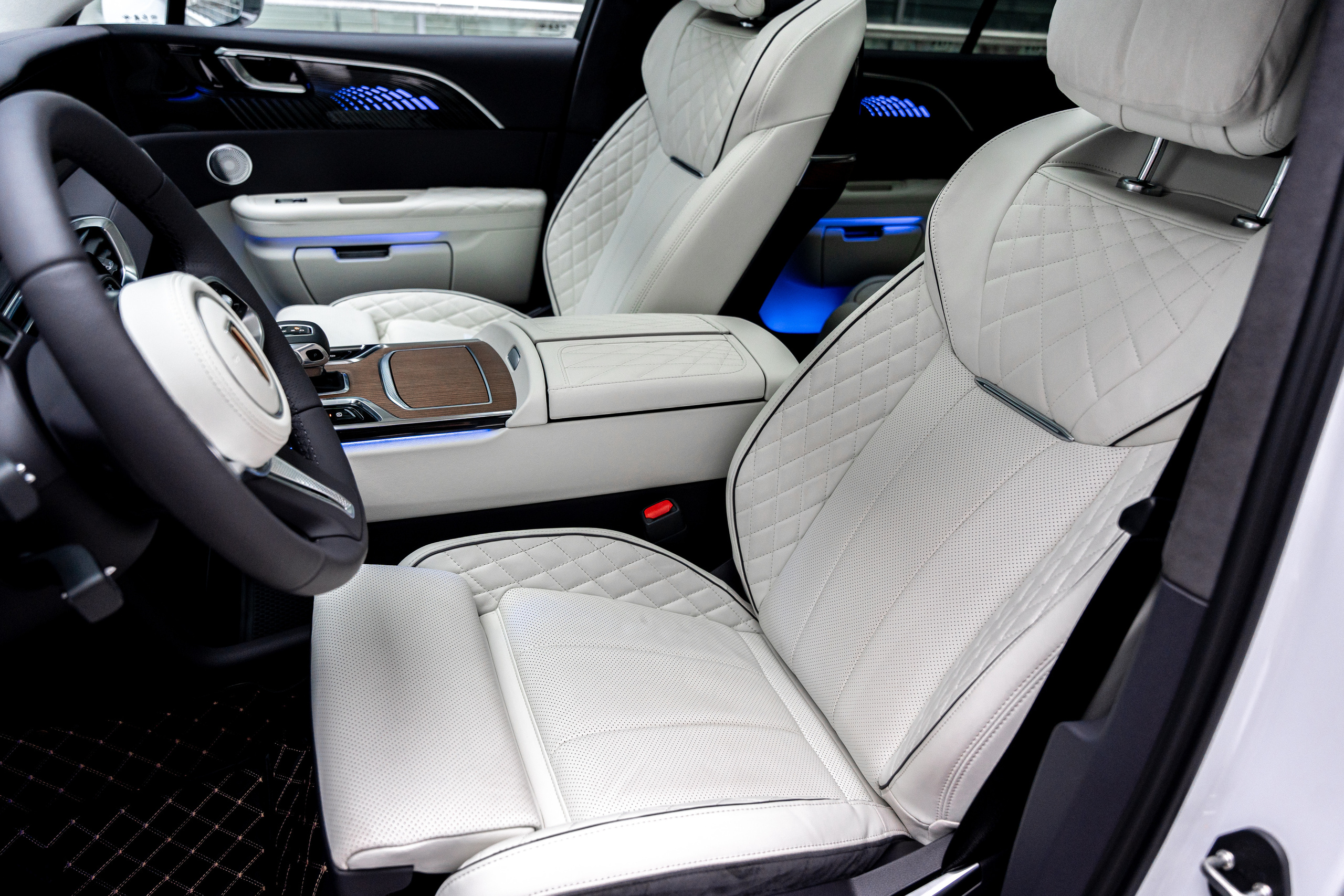 Hongqi E-HS9. Станислав Тюрин Фотограф Москва. Индивидуальные и семейные фотосессии;