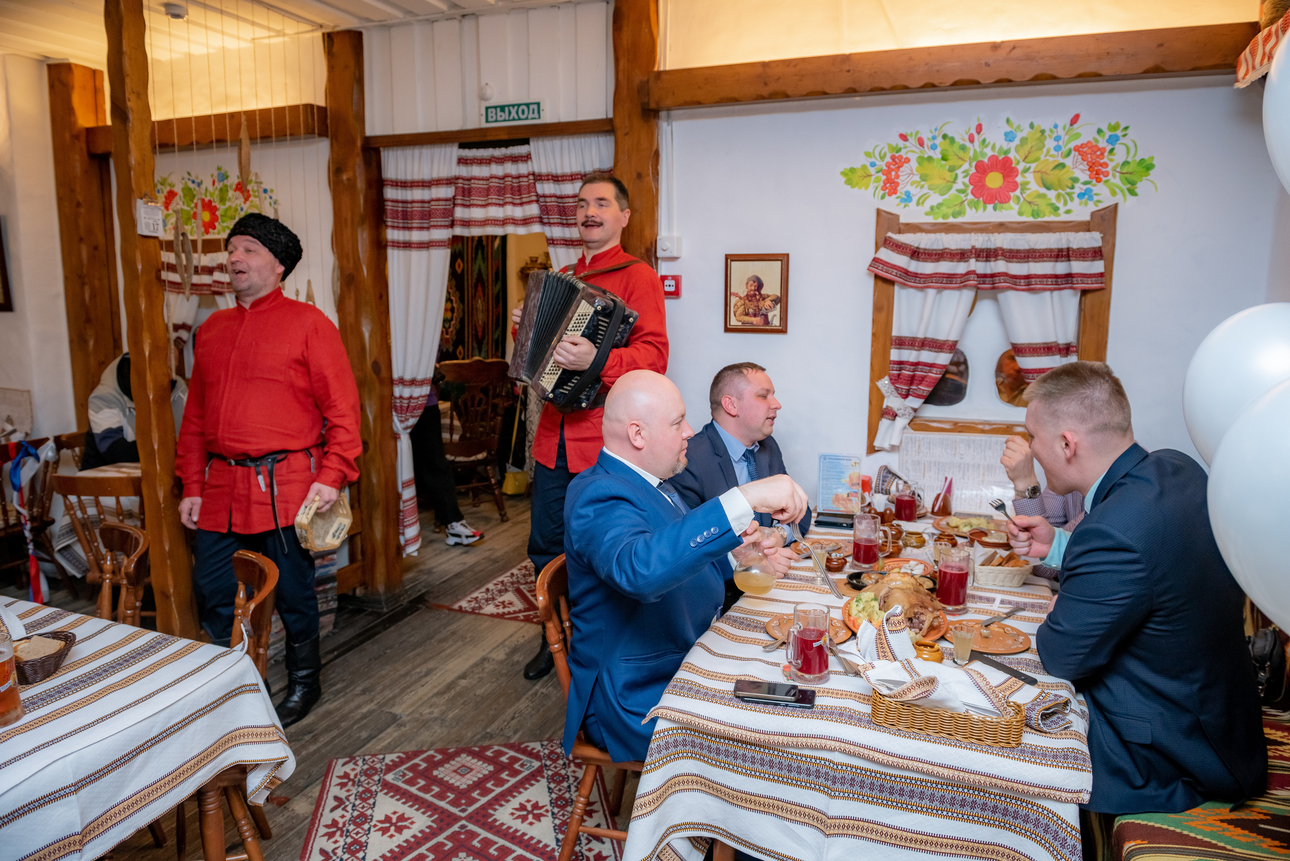 День Рождения ресторана Тарас Бульба. Станислав Тюрин Фотограф Москва. Индивидуальные и семейные фотосессии;