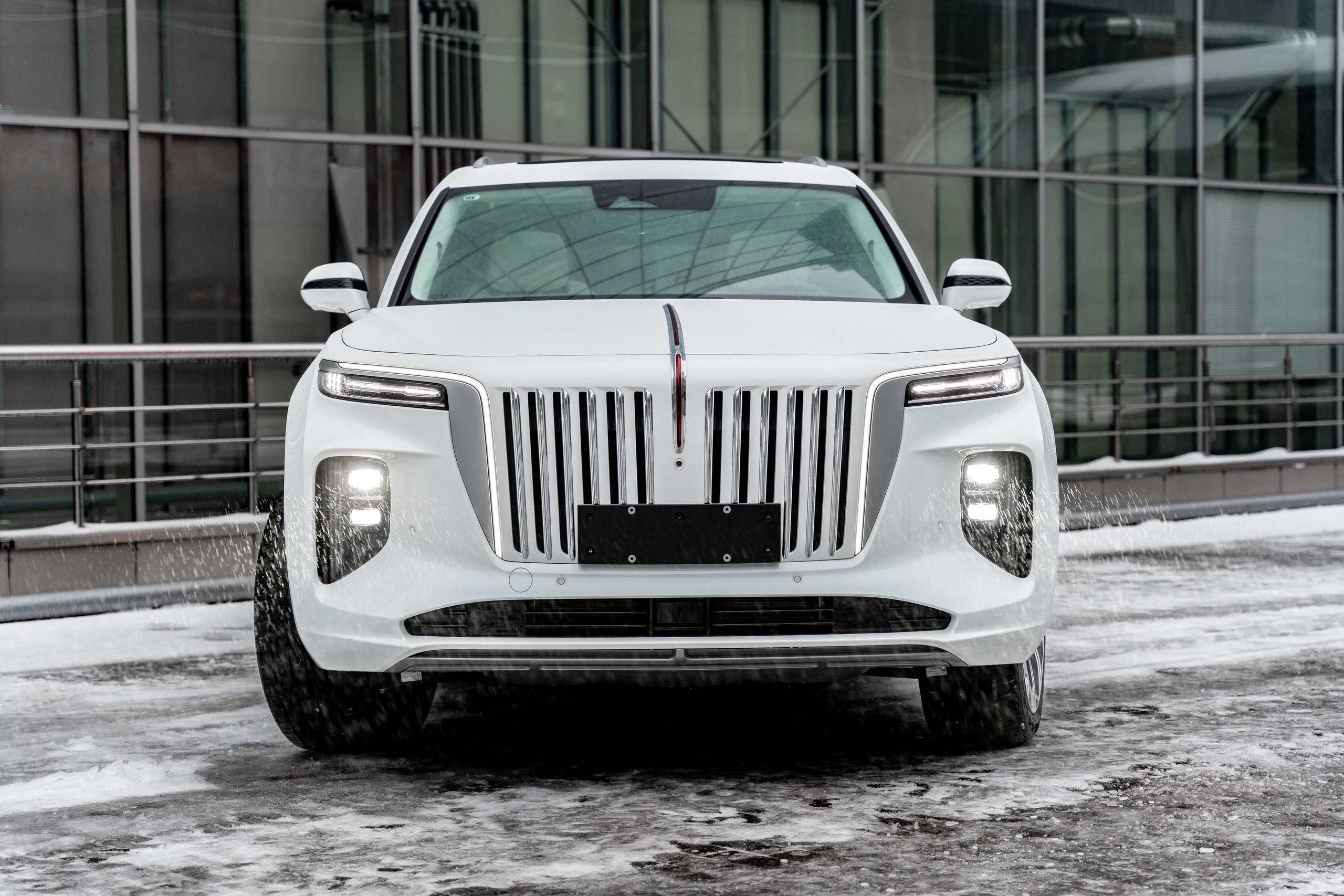 Hongqi E-HS9. Станислав Тюрин Фотограф Москва. Индивидуальные и семейные фотосессии;