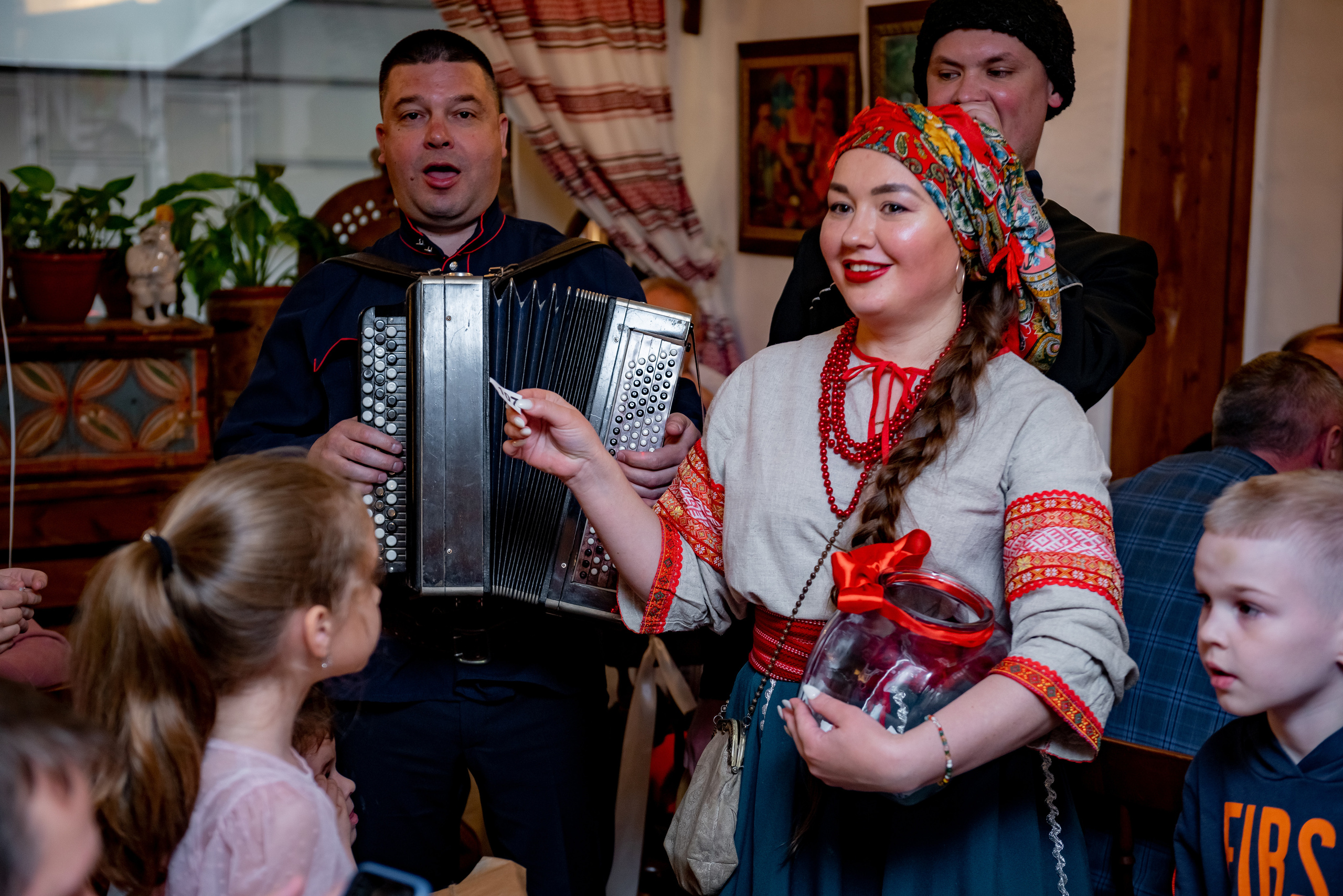 День Рождения ресторана Тарас Бульба. Станислав Тюрин Фотограф Москва. Индивидуальные и семейные фотосессии;