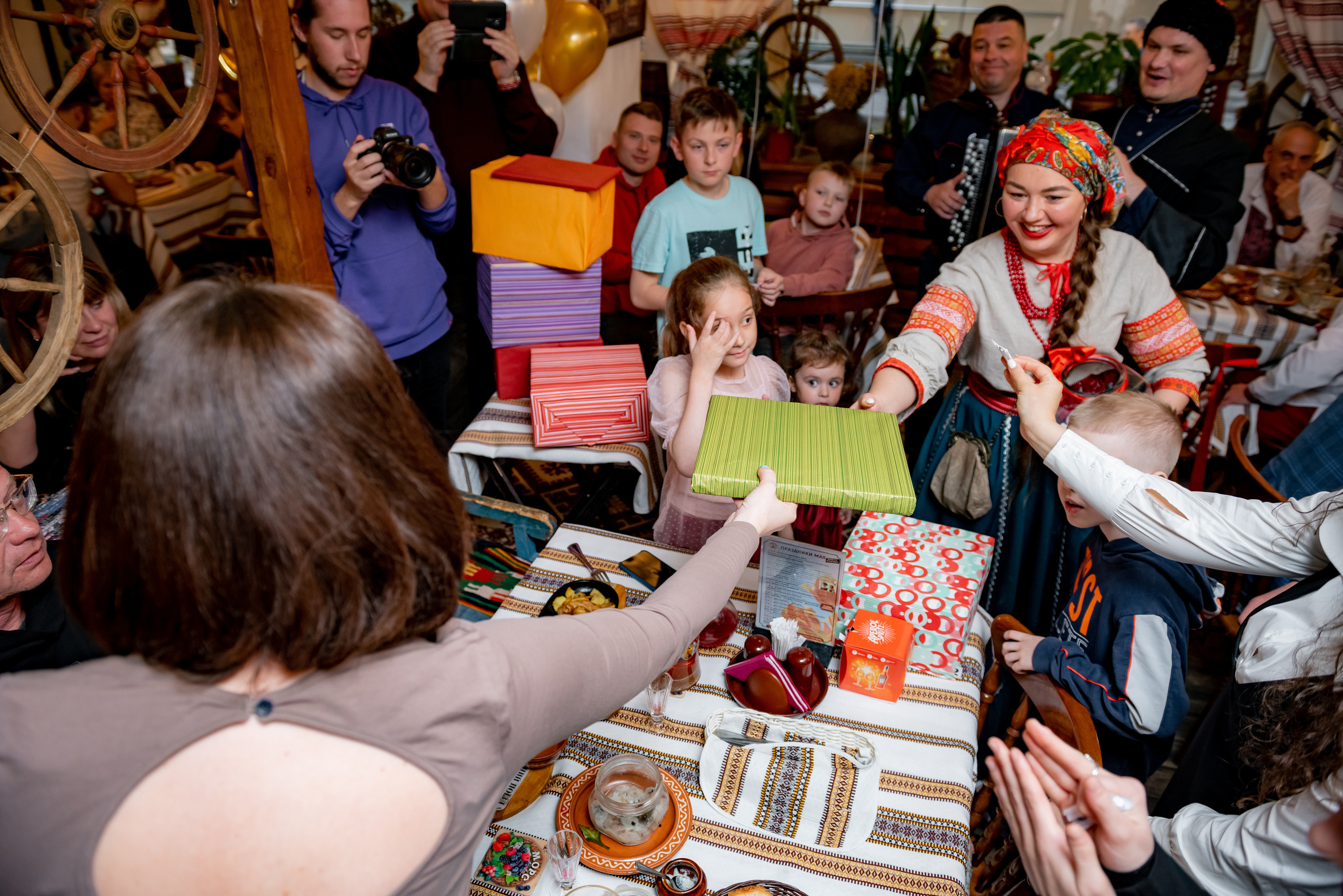 День Рождения ресторана Тарас Бульба. Станислав Тюрин Фотограф Москва. Индивидуальные и семейные фотосессии;