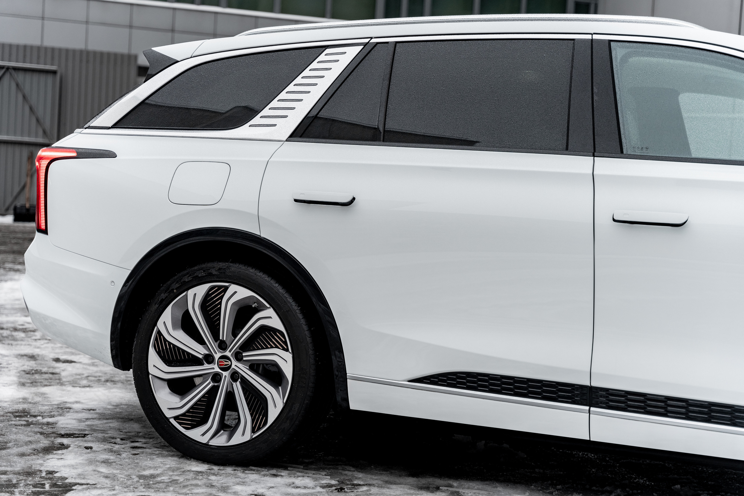 Hongqi E-HS9. Станислав Тюрин Фотограф Москва. Индивидуальные и семейные фотосессии;