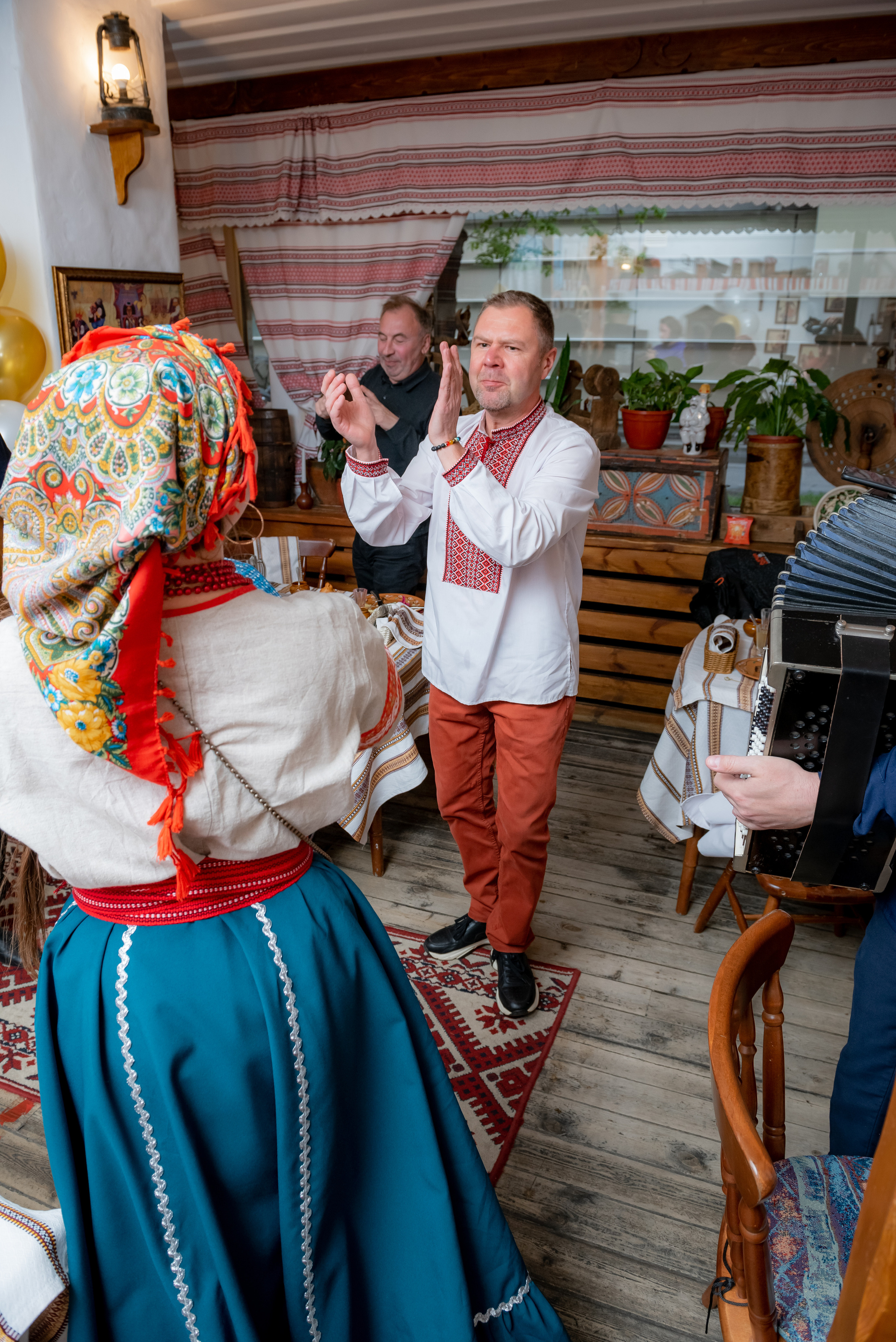 День Рождения ресторана Тарас Бульба. Станислав Тюрин Фотограф Москва. Индивидуальные и семейные фотосессии;