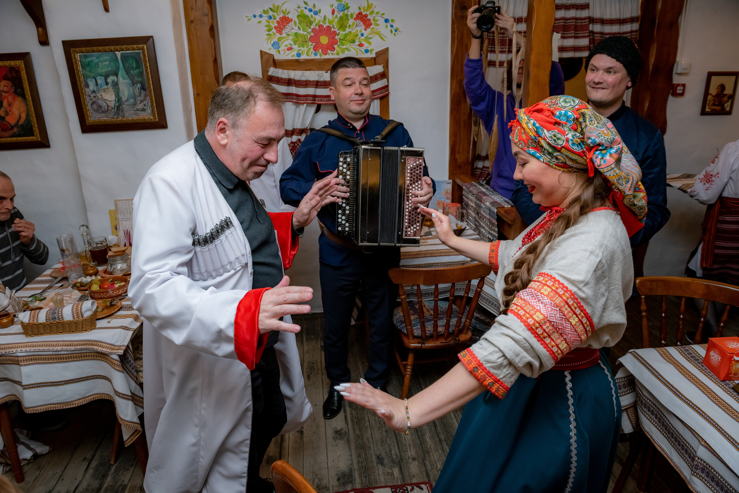 День Рождения ресторана Тарас Бульба. Станислав Тюрин Фотограф Москва. Индивидуальные и семейные фотосессии;